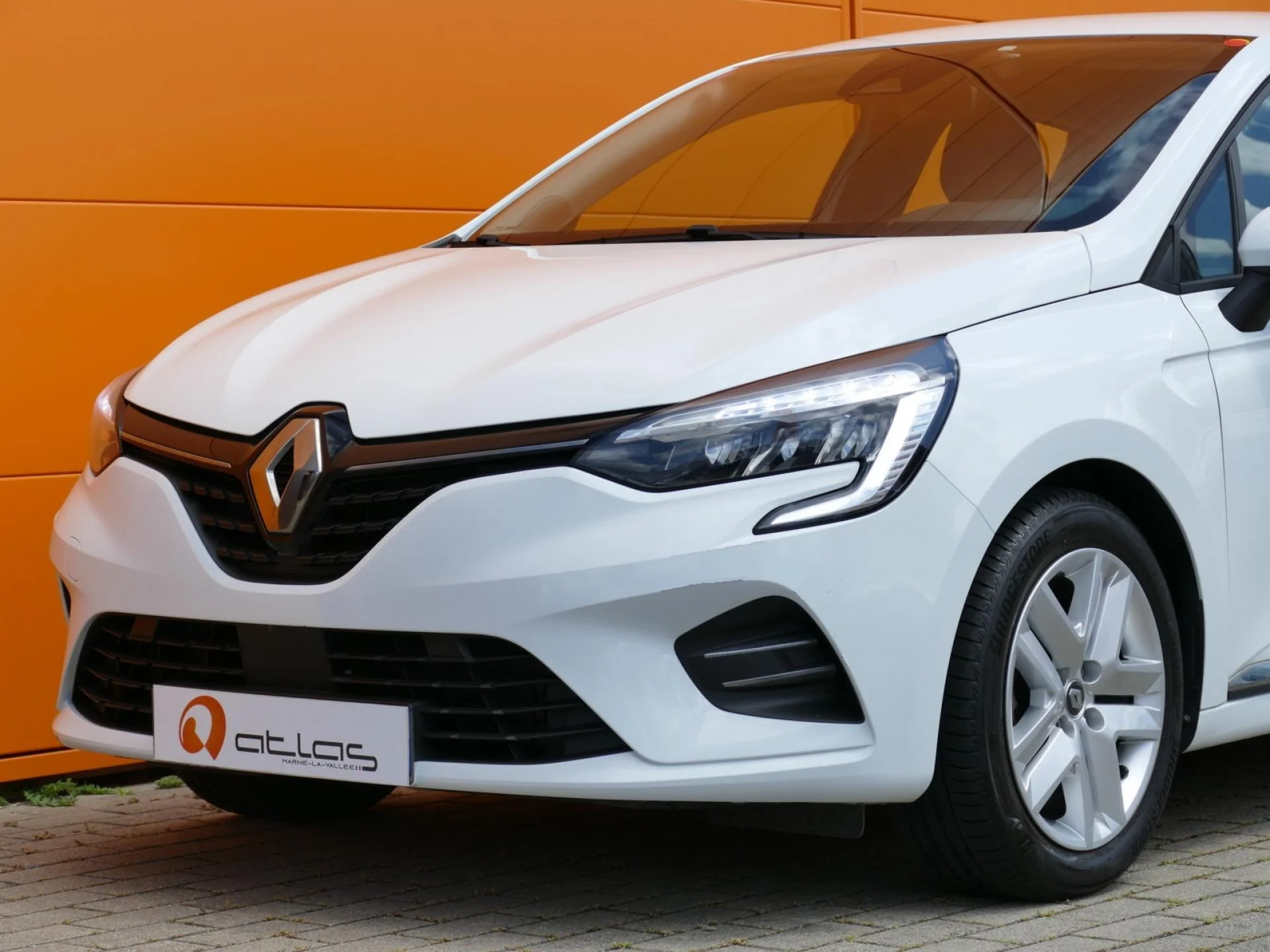 RENAULT CLIO - Miniature 26 sur 31 - Cliquer pour voir cette photo