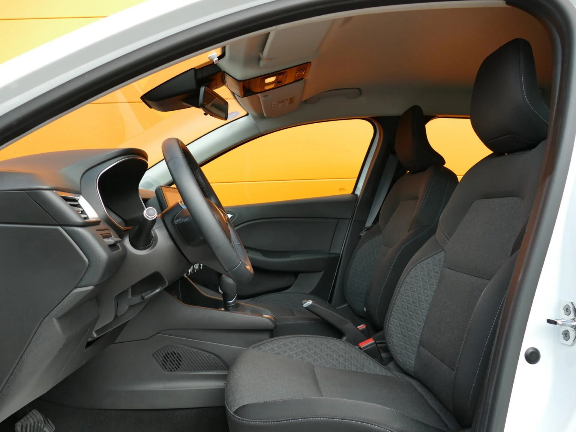 RENAULT CLIO - Miniature 6 sur 31 - Cliquer pour voir cette photo