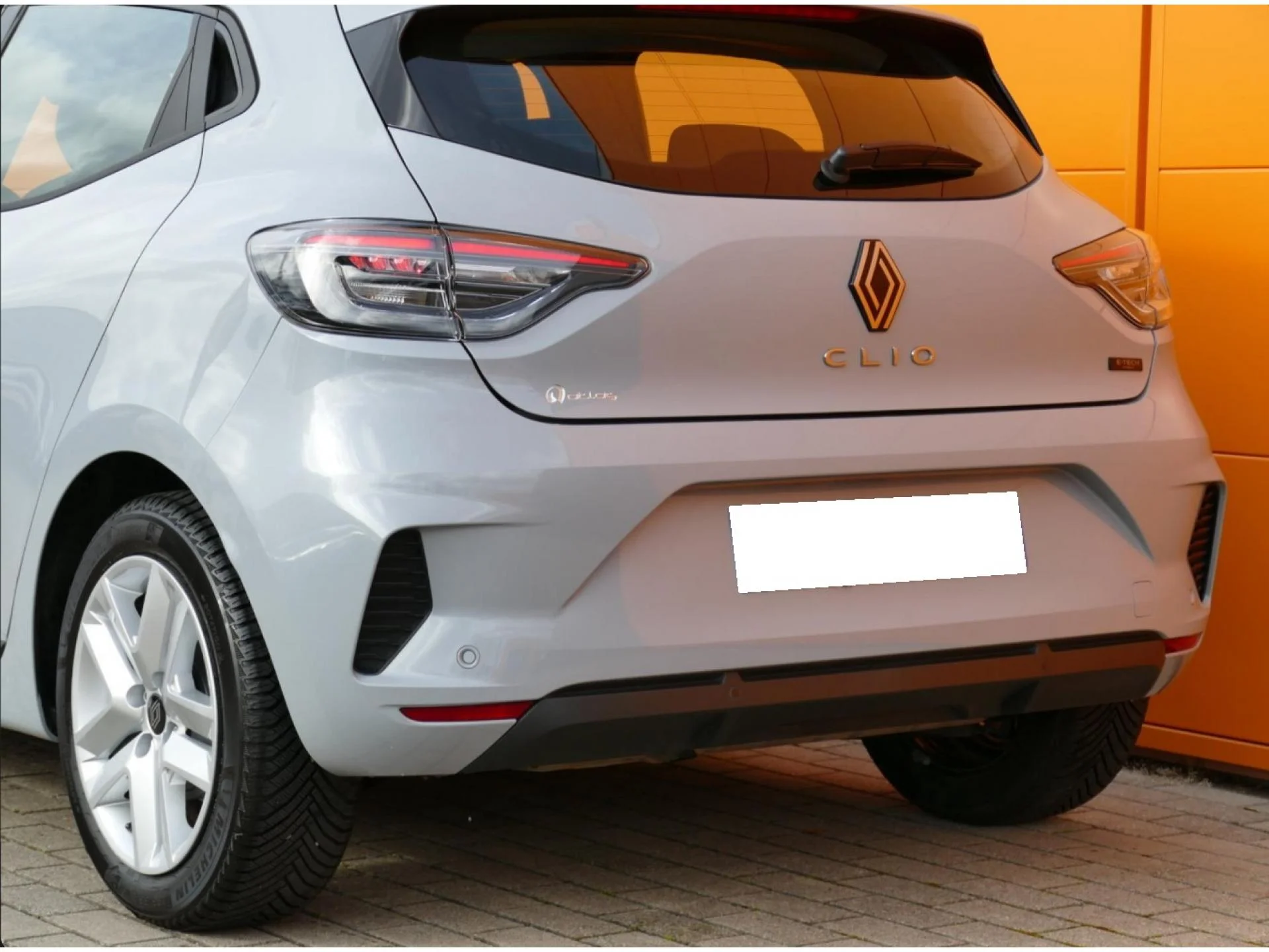 RENAULT CLIO - Miniature 28 sur 32 - Cliquer pour voir cette photo