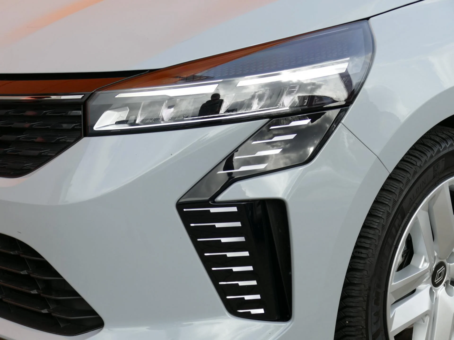 RENAULT CLIO - Miniature 26 sur 31 - Cliquer pour voir cette photo