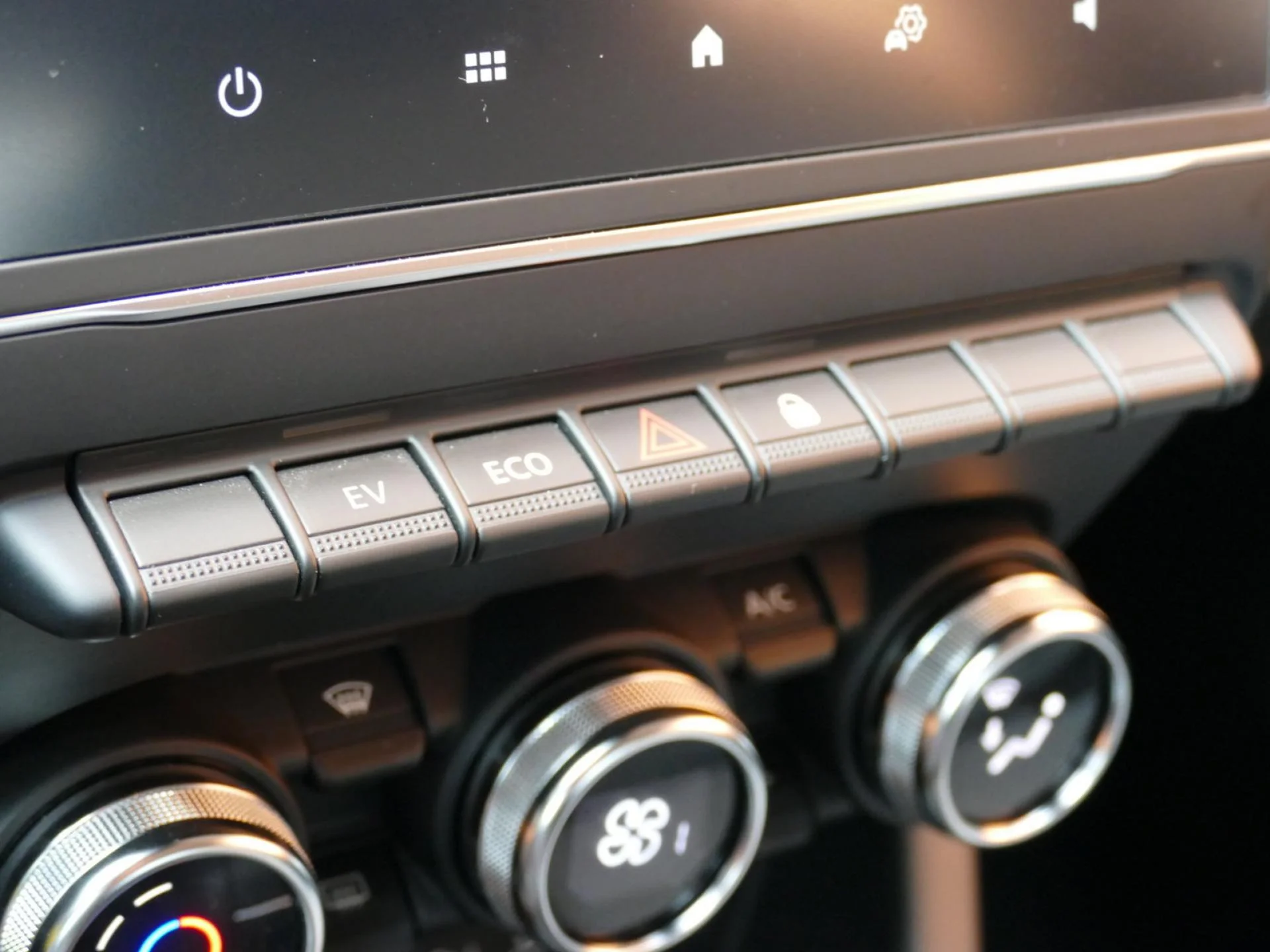 RENAULT CLIO - Miniature 19 sur 31 - Cliquer pour voir cette photo