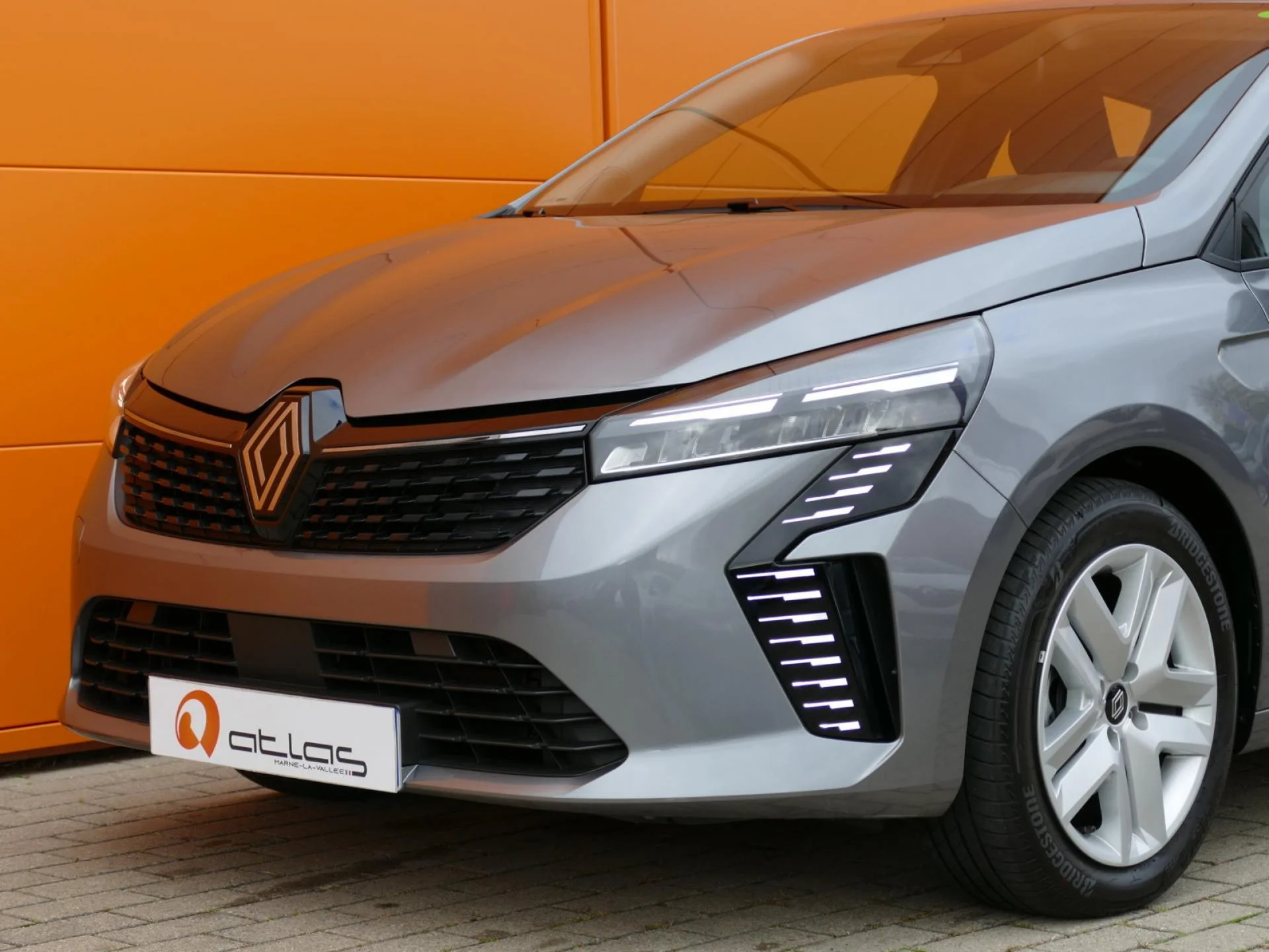 RENAULT CLIO - Miniature 24 sur 31 - Cliquer pour voir cette photo