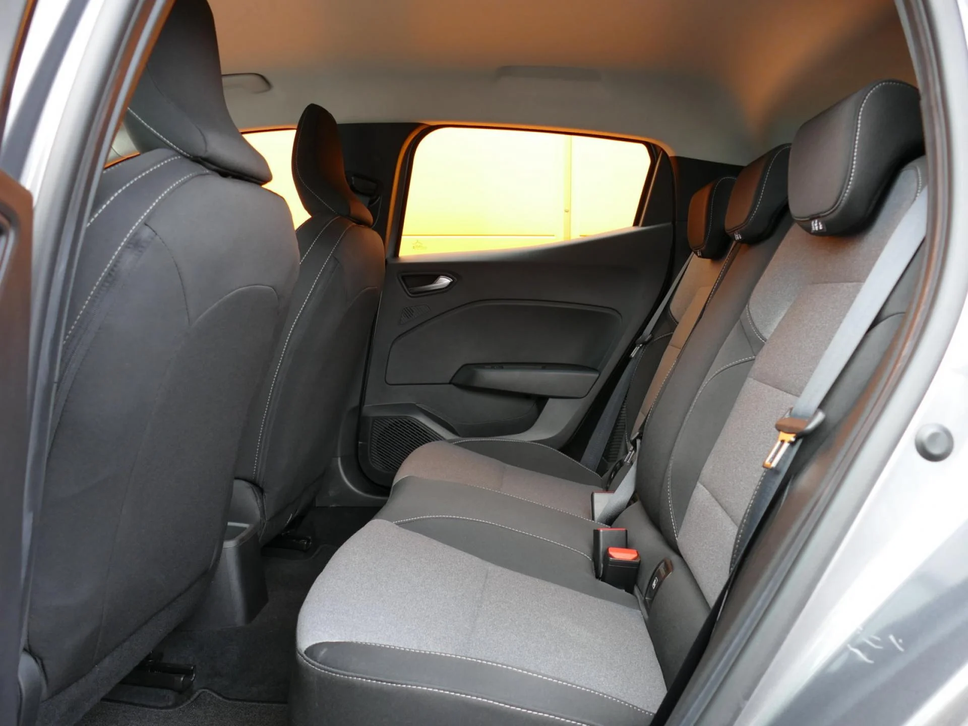 RENAULT CLIO - Miniature 7 sur 31 - Cliquer pour voir cette photo