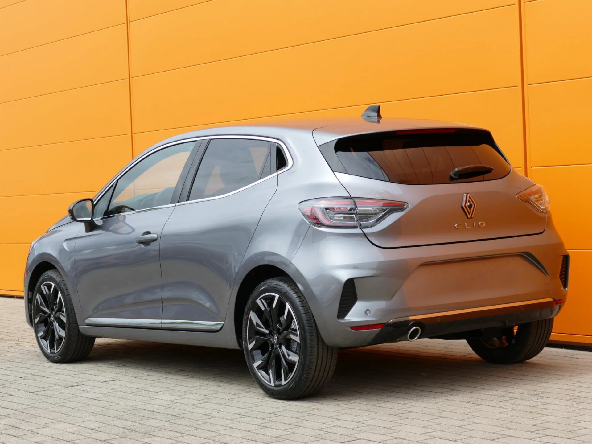 RENAULT CLIO - Miniature 4 sur 32 - Cliquer pour voir cette photo
