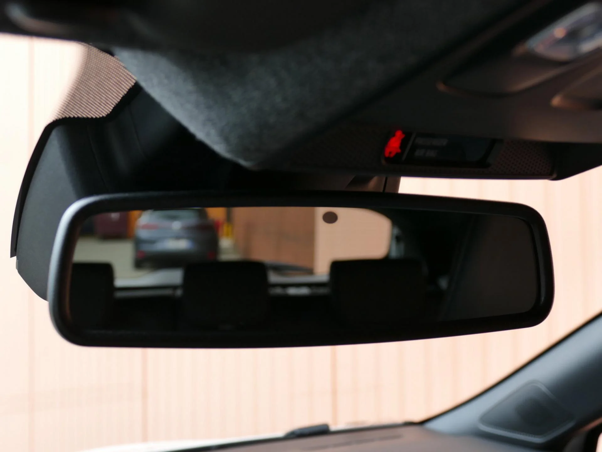 RENAULT CLIO - Miniature 25 sur 31 - Cliquer pour voir cette photo