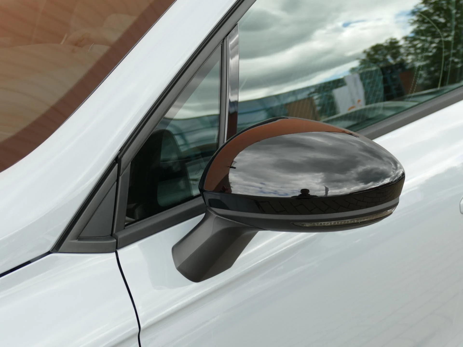 RENAULT CLIO - Miniature 26 sur 31 - Cliquer pour voir cette photo