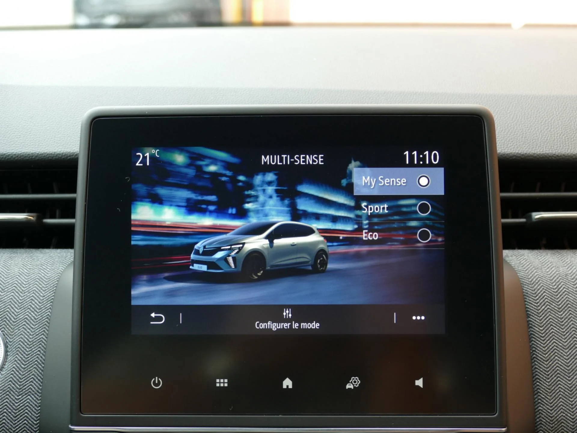 RENAULT CLIO - Miniature 13 sur 31 - Cliquer pour voir cette photo