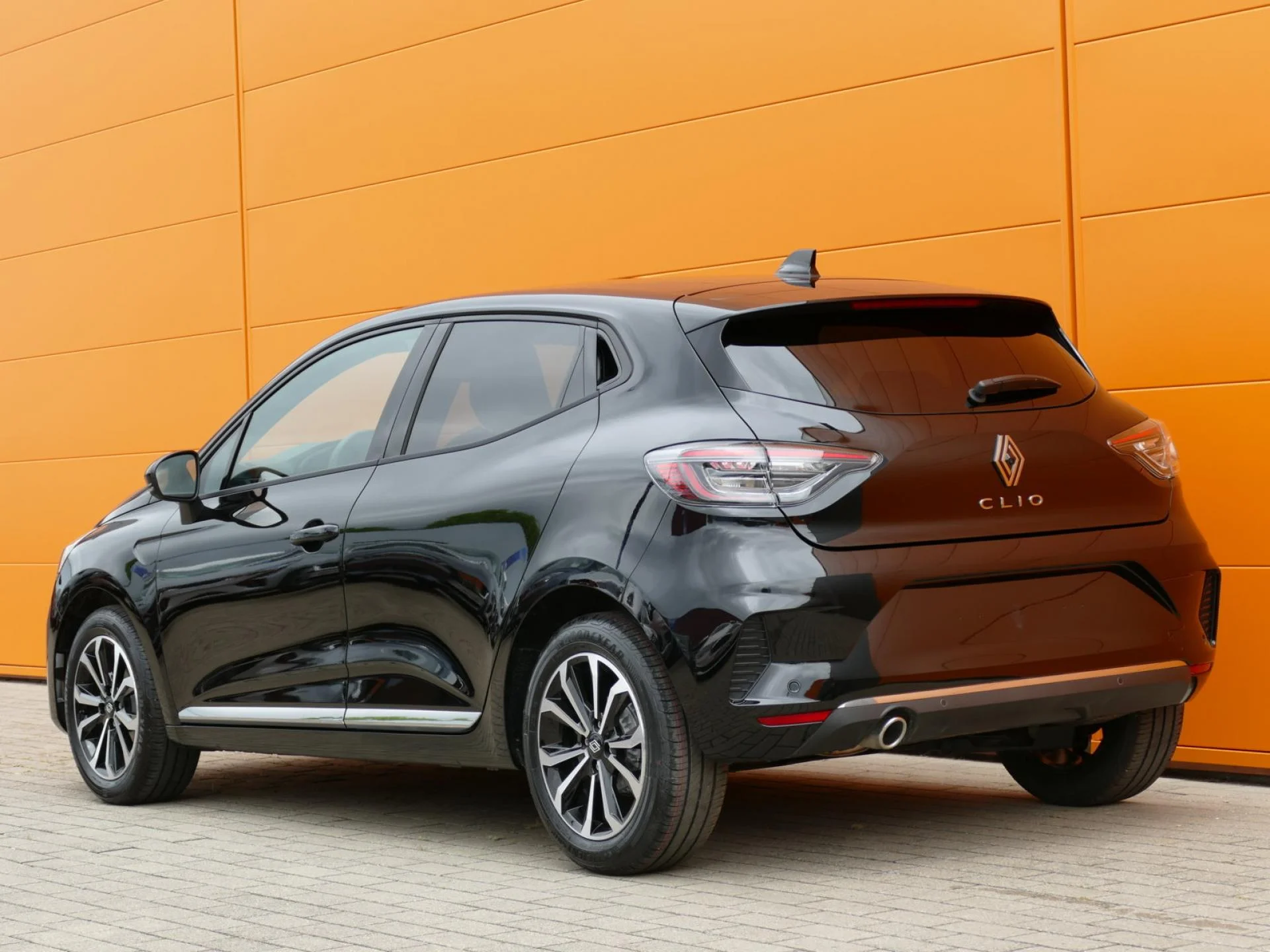 RENAULT CLIO - Miniature 4 sur 29 - Cliquer pour voir cette photo