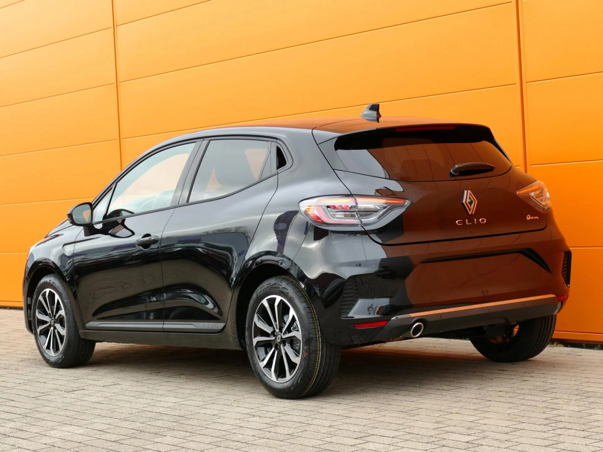 RENAULT CLIO - Miniature 5 sur 34 - Cliquer pour voir cette photo