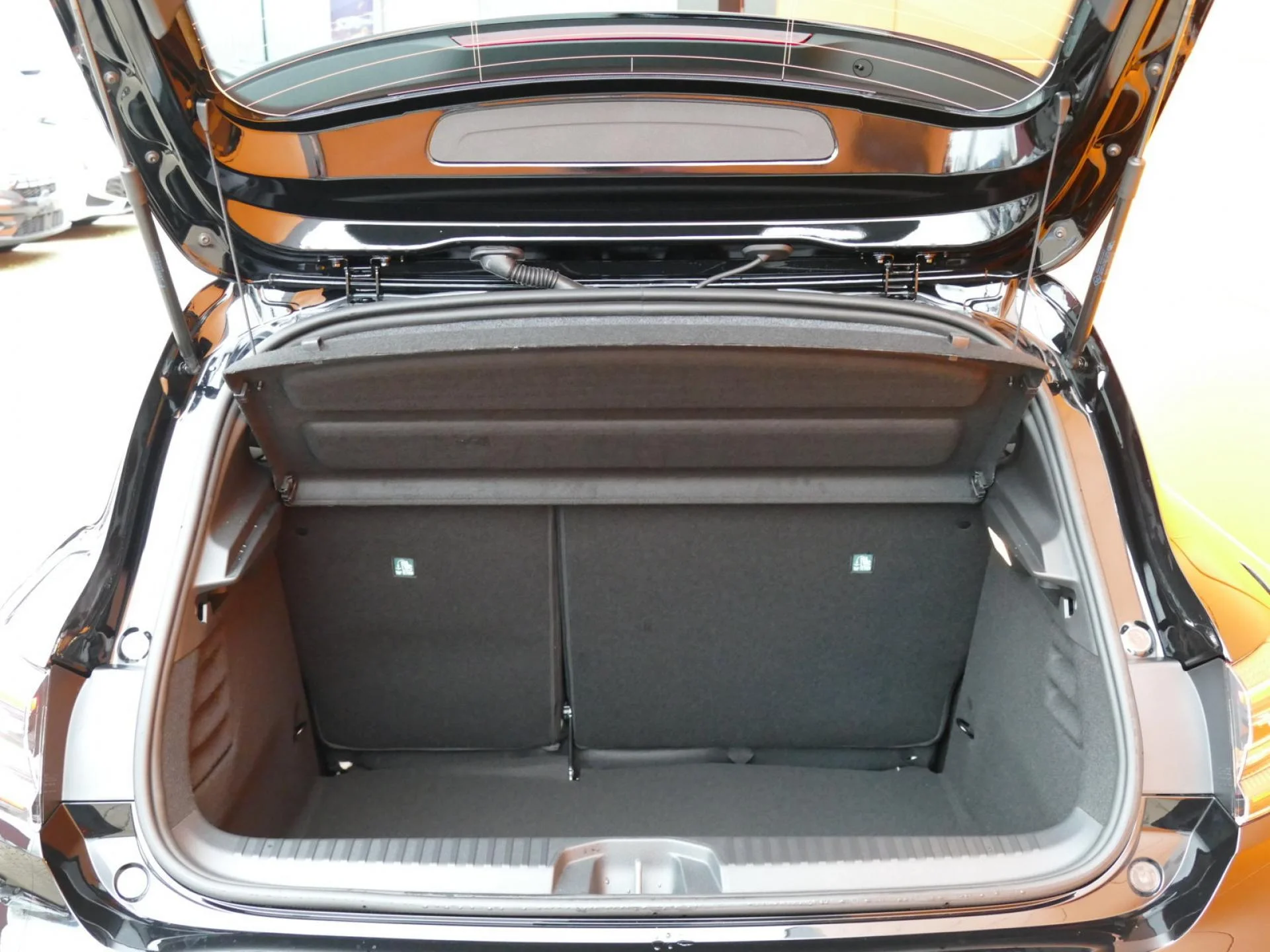 RENAULT CLIO - Miniature 9 sur 34 - Cliquer pour voir cette photo