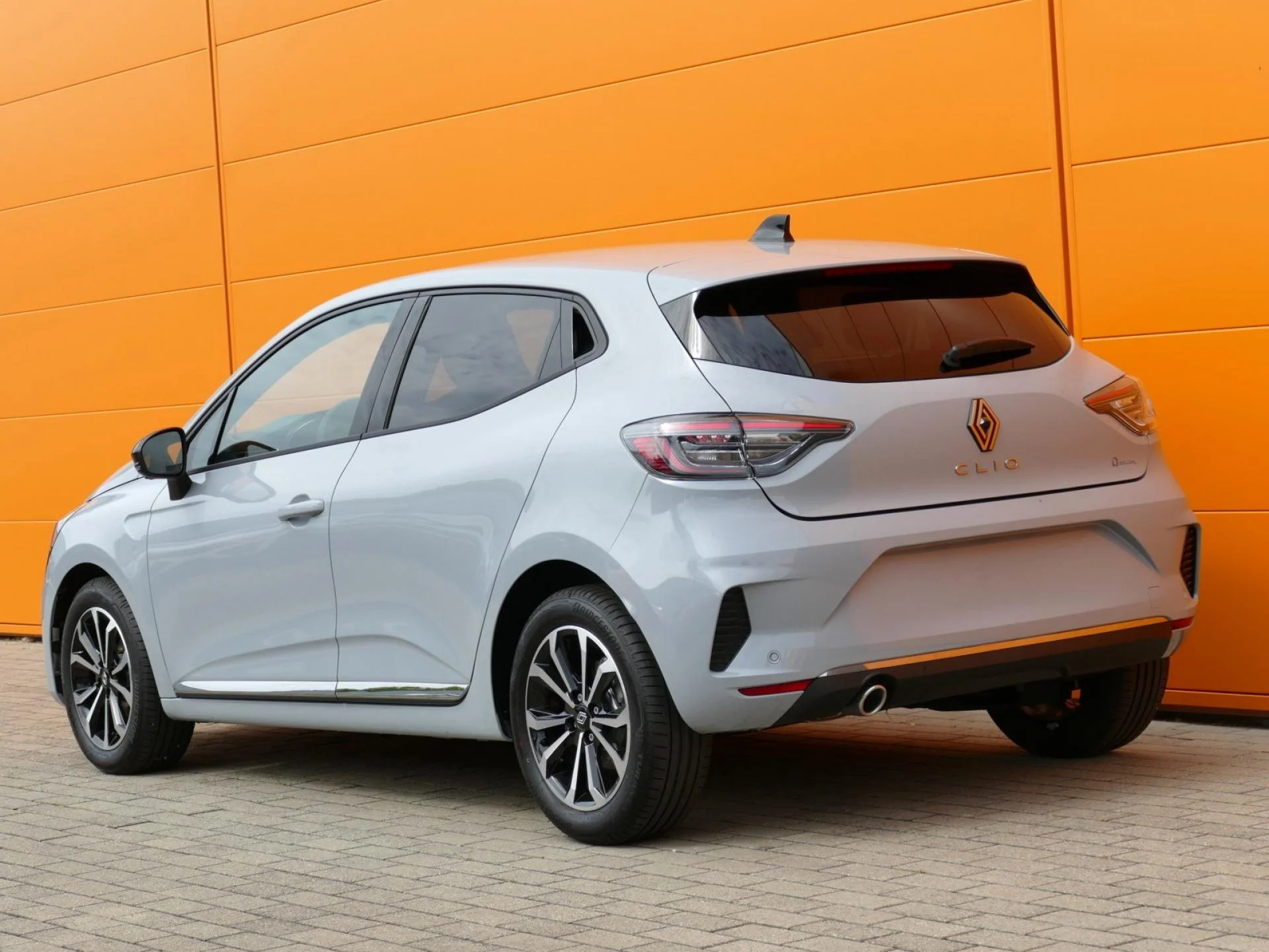 RENAULT CLIO - Miniature 4 sur 31 - Cliquer pour voir cette photo