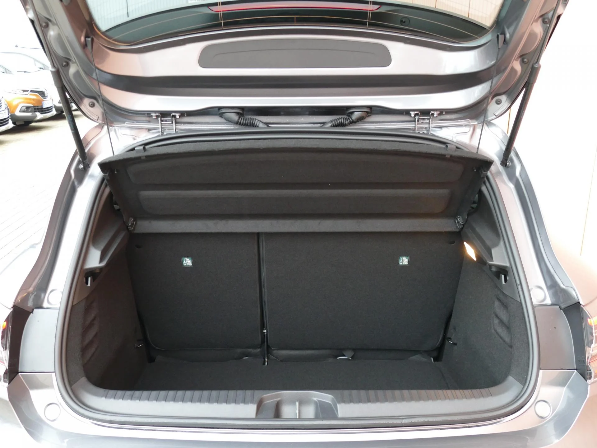 RENAULT CLIO - Miniature 9 sur 31 - Cliquer pour voir cette photo