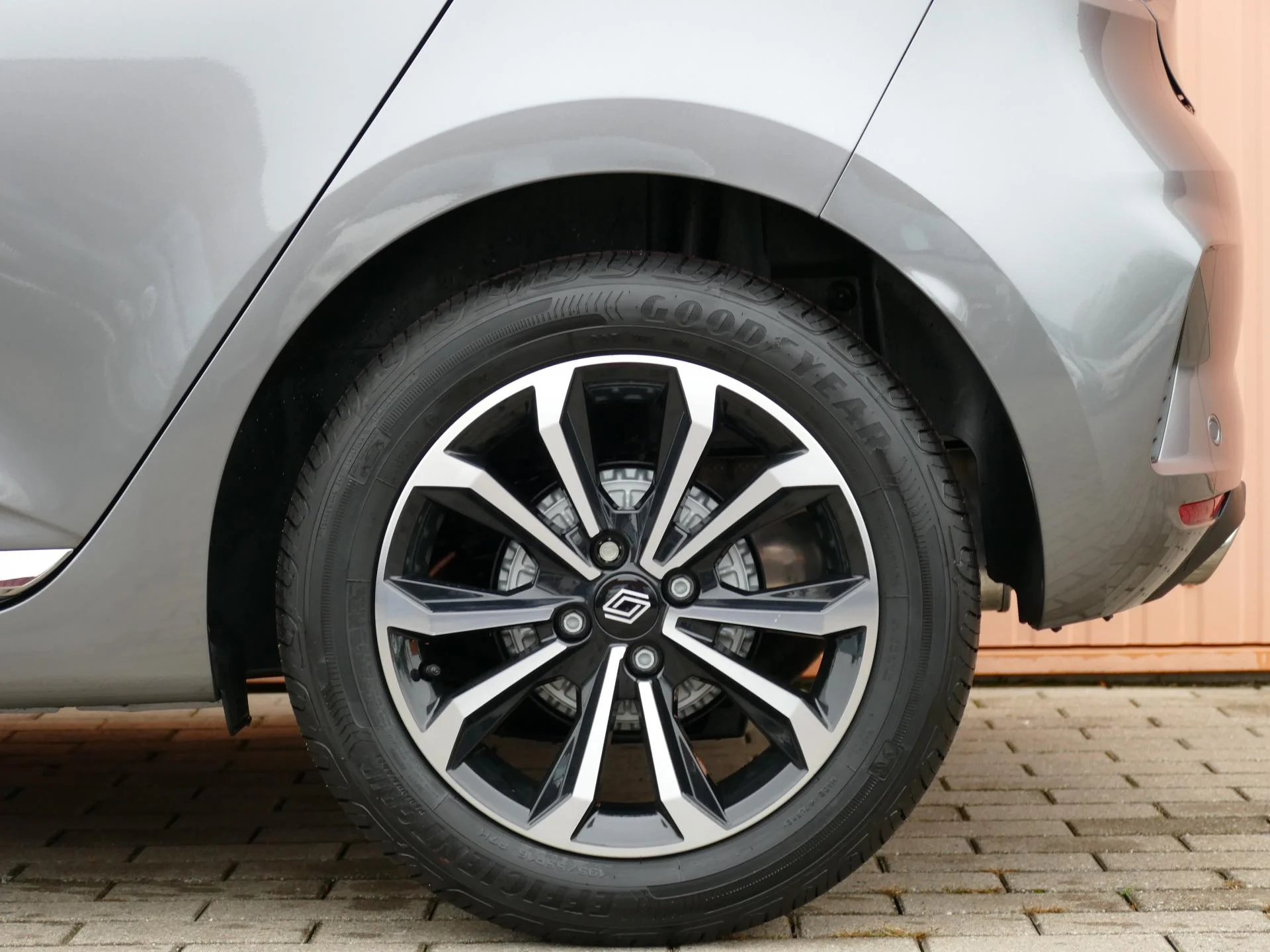 RENAULT CLIO - Miniature 30 sur 30 - Cliquer pour voir cette photo