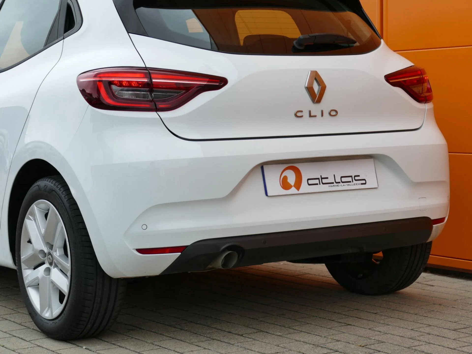 RENAULT CLIO - Miniature 29 sur 32 - Cliquer pour voir cette photo