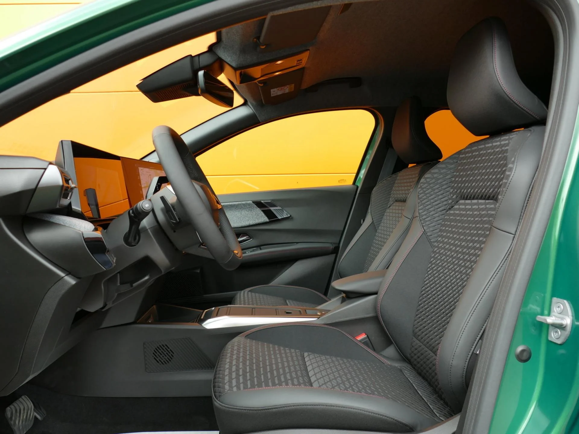 RENAULT CLIO - Miniature 6 sur 32 - Cliquer pour voir cette photo