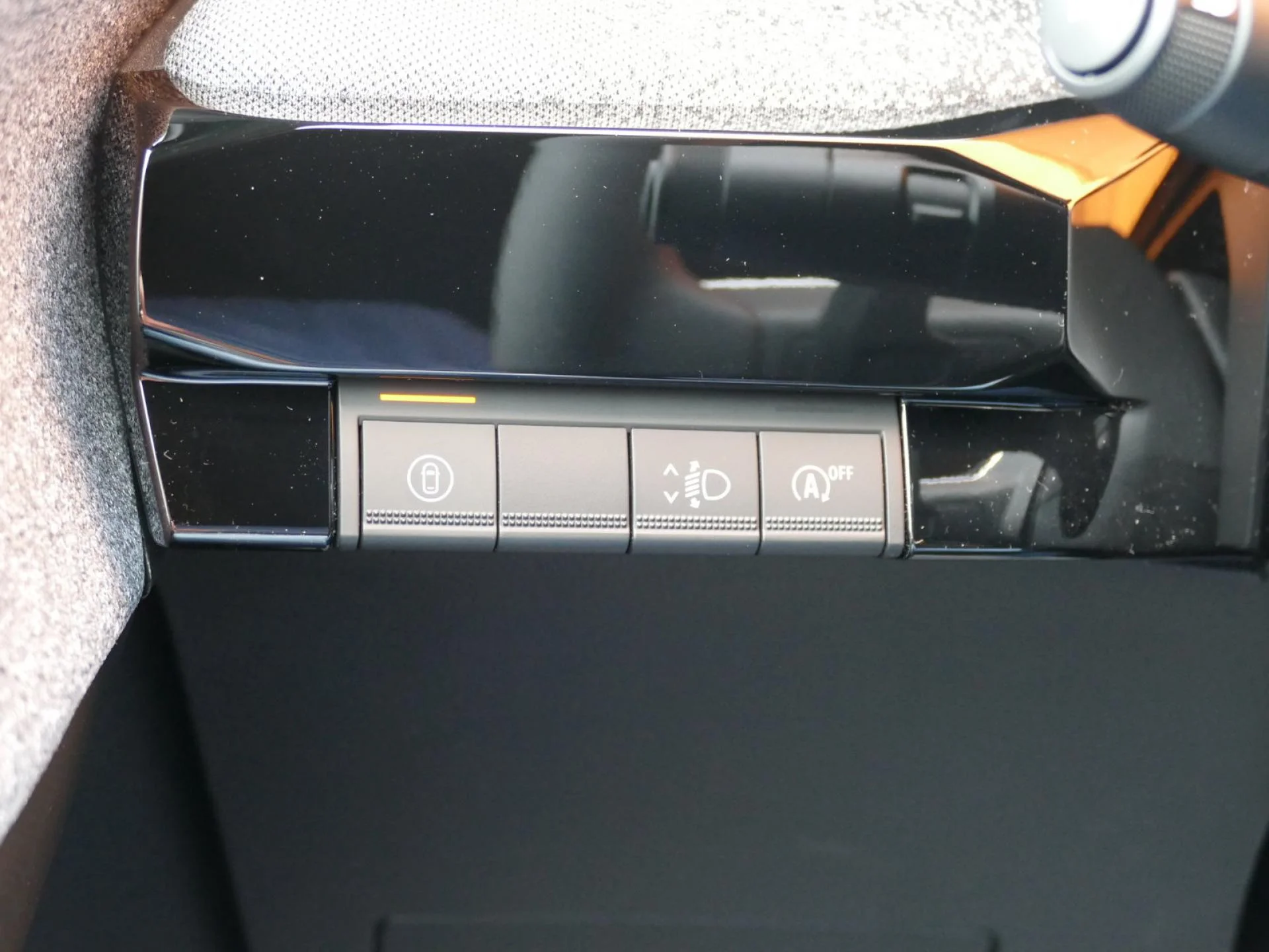 RENAULT CLIO - Miniature 20 sur 33 - Cliquer pour voir cette photo
