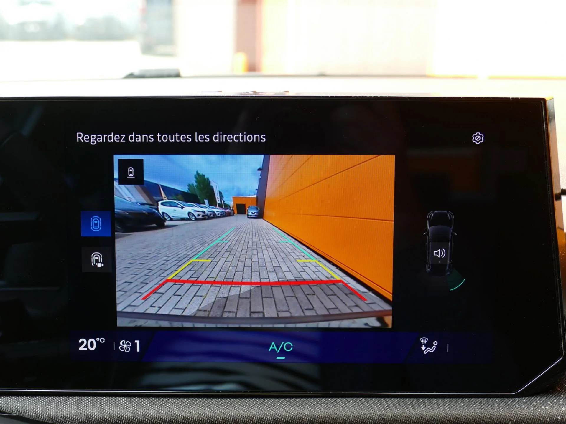 RENAULT CLIO - Miniature 11 sur 33 - Cliquer pour voir cette photo