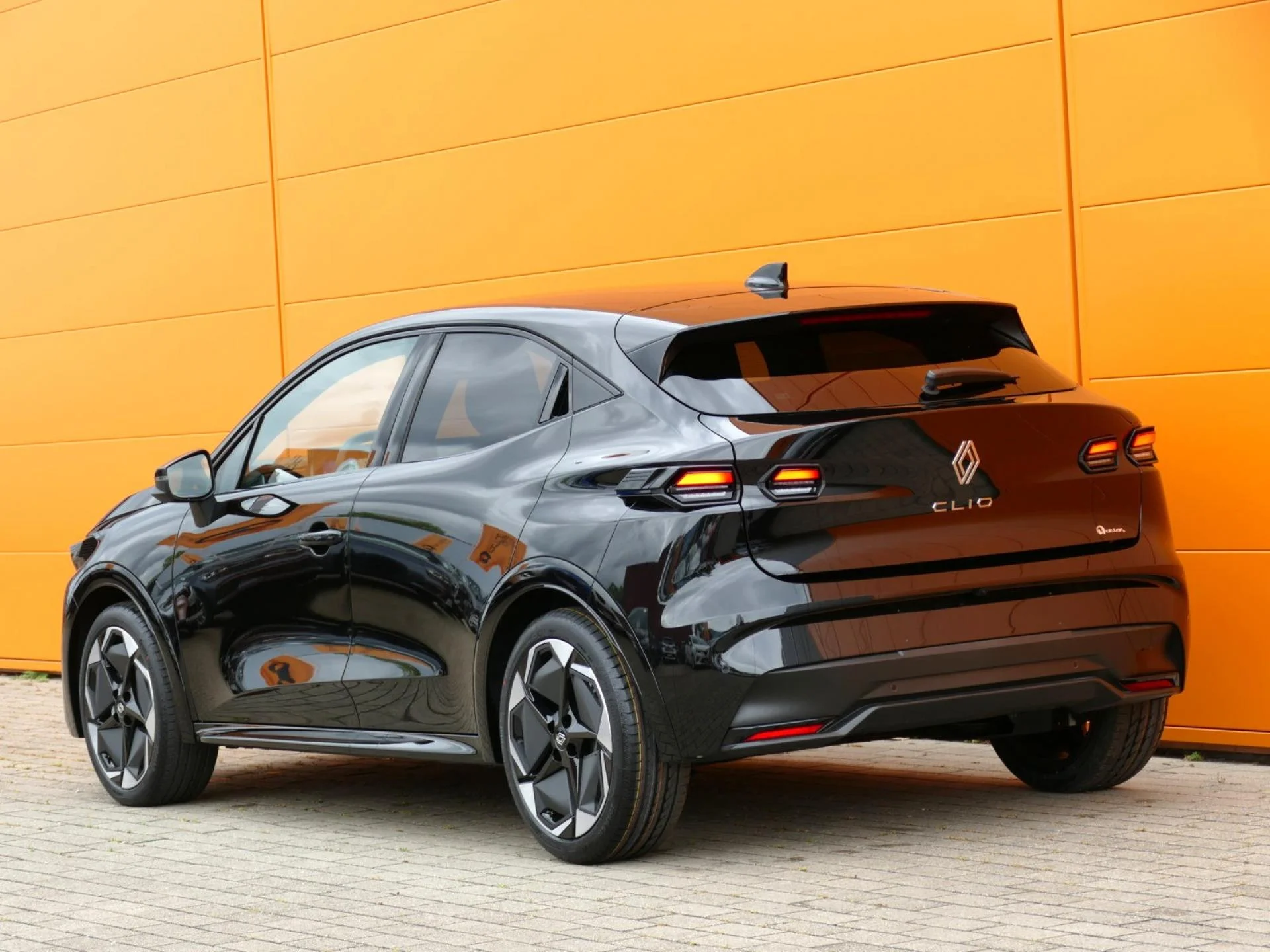 RENAULT CLIO - Miniature 4 sur 33 - Cliquer pour voir cette photo