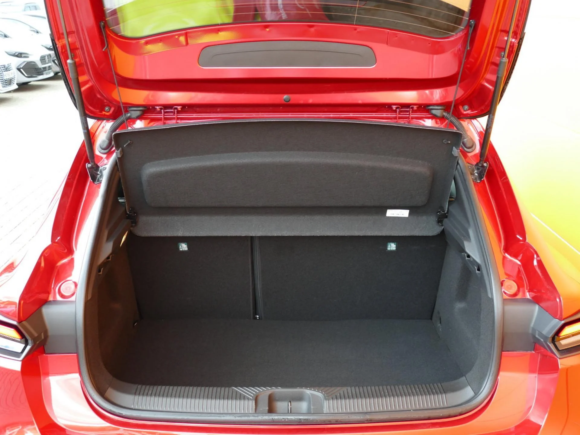 RENAULT CLIO - Miniature 8 sur 32 - Cliquer pour voir cette photo