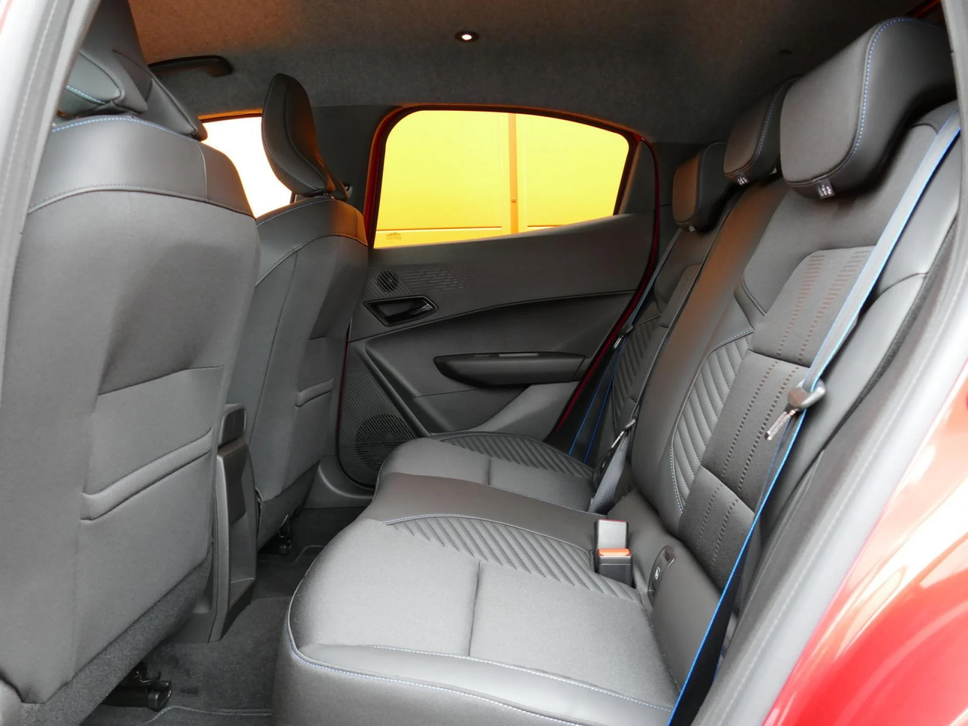 RENAULT CLIO - Miniature 7 sur 35 - Cliquer pour voir cette photo