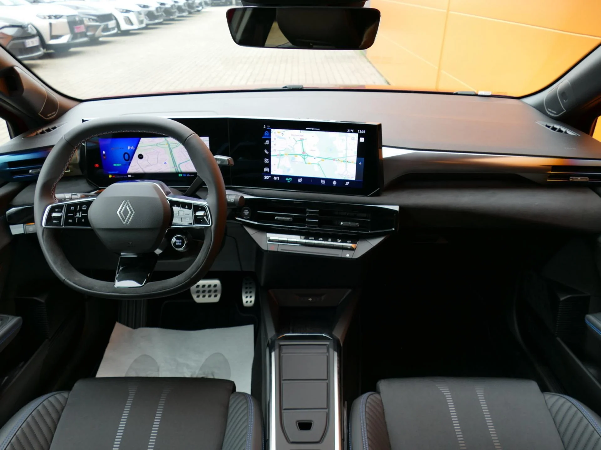 RENAULT CLIO - Miniature 5 sur 35 - Cliquer pour voir cette photo