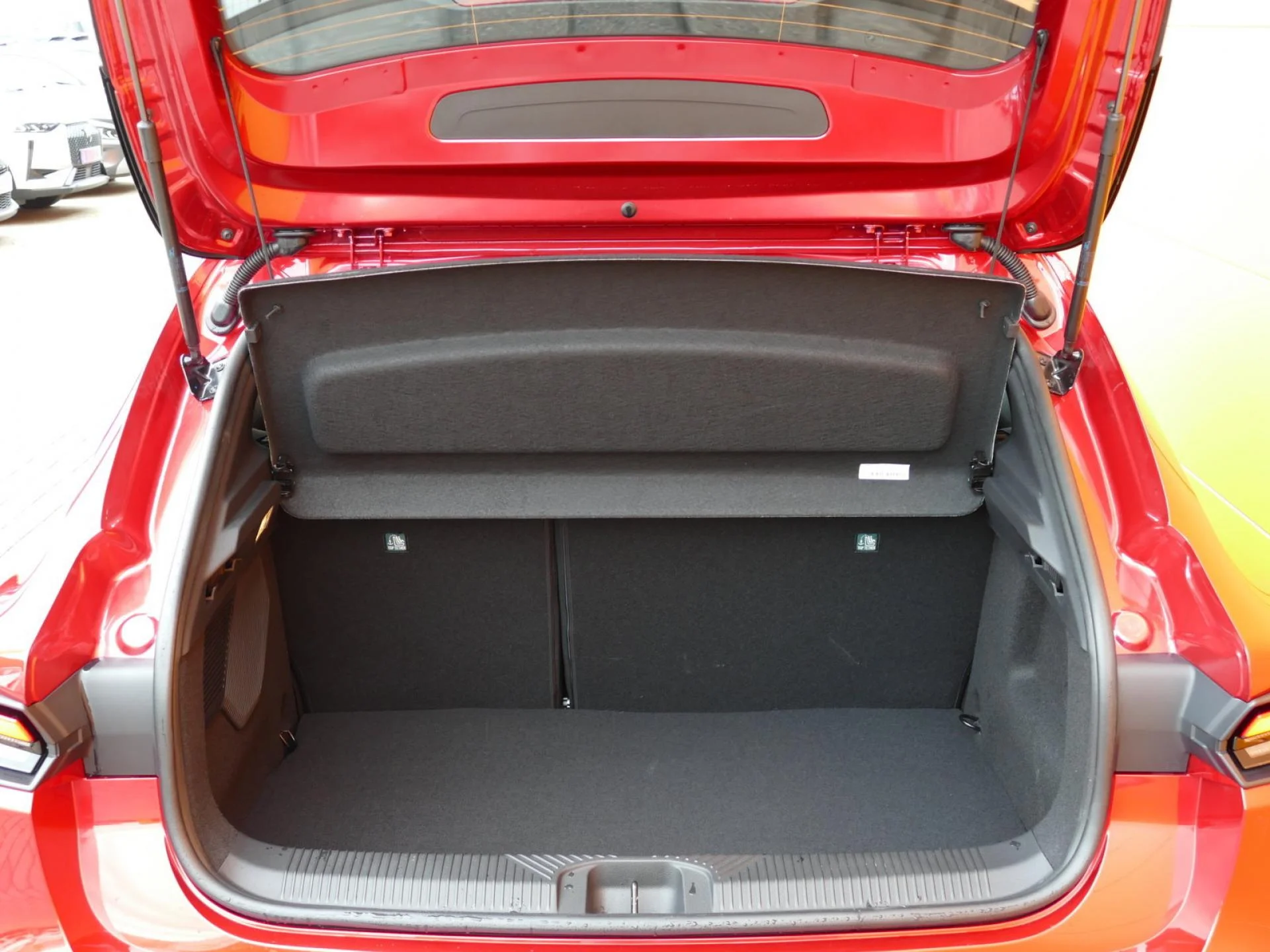 RENAULT CLIO - Miniature 8 sur 35 - Cliquer pour voir cette photo