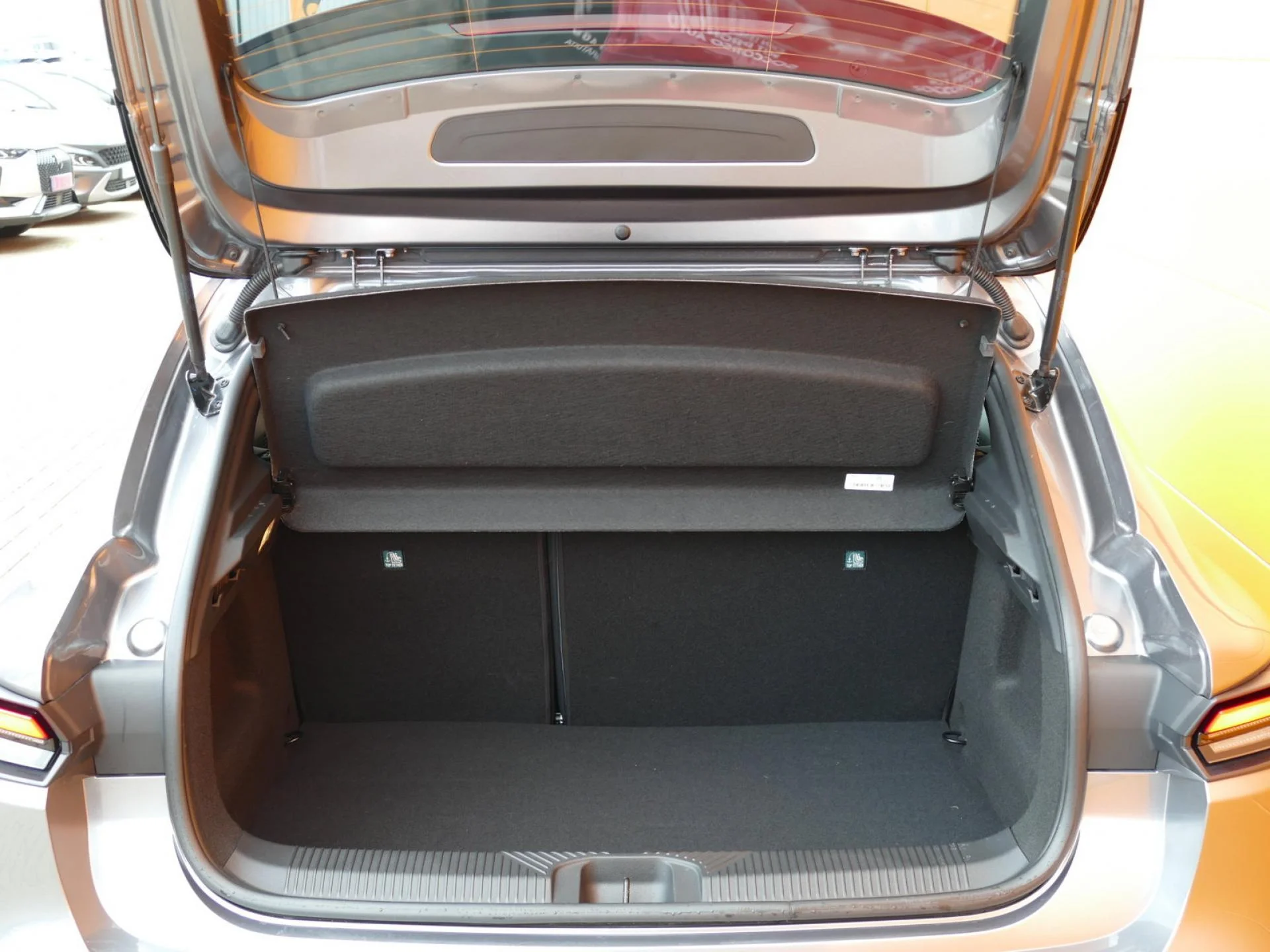 RENAULT CLIO - Miniature 8 sur 32 - Cliquer pour voir cette photo