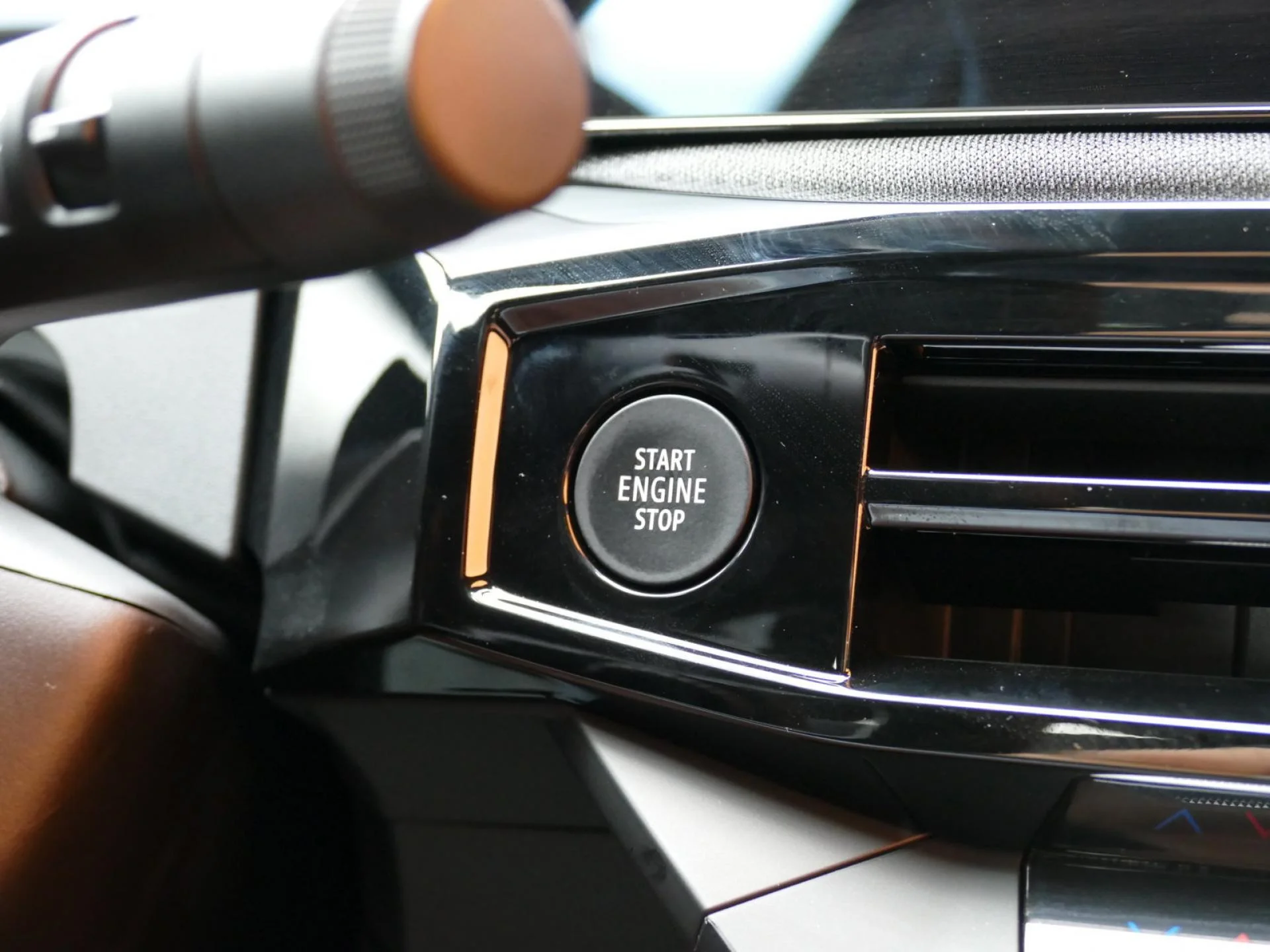 RENAULT CLIO - Miniature 19 sur 32 - Cliquer pour voir cette photo