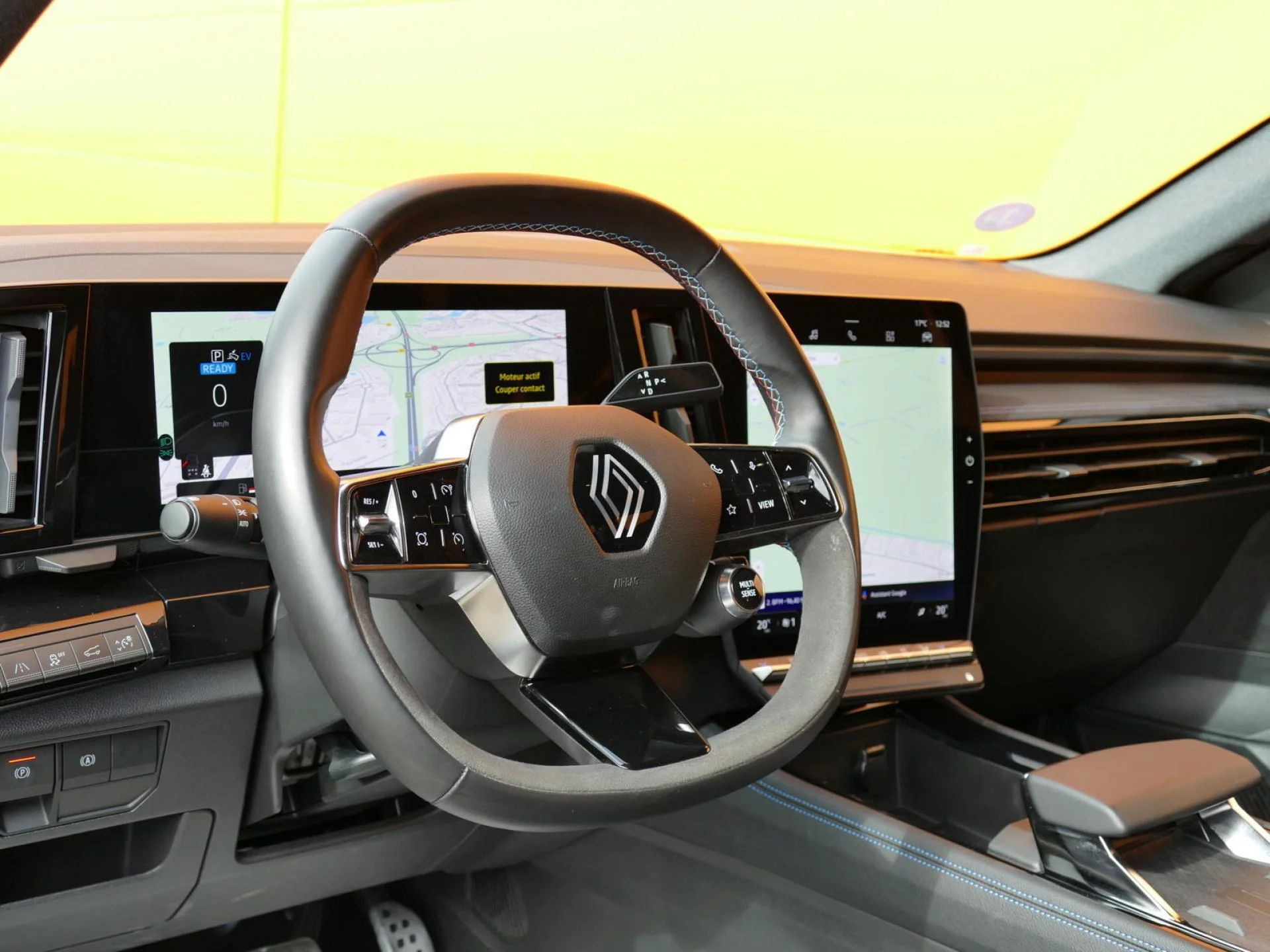 RENAULT ESPACE - Miniature 16 sur 32 - Cliquer pour voir cette photo