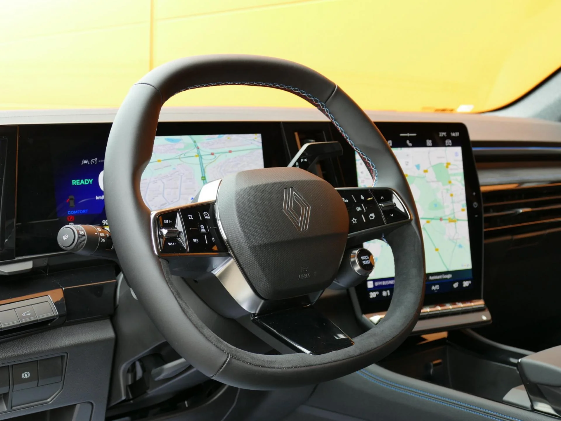 RENAULT ESPACE - Miniature 15 sur 34 - Cliquer pour voir cette photo