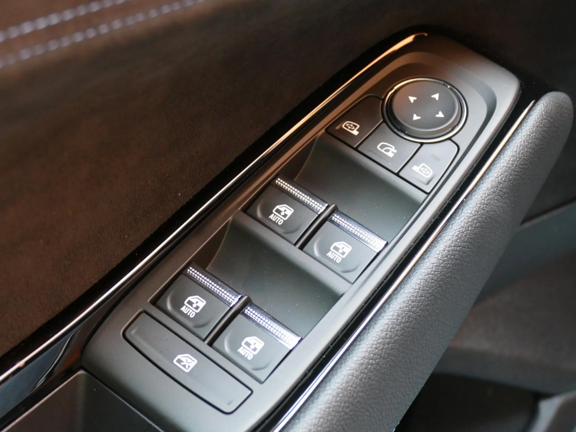 RENAULT ESPACE - Miniature 23 sur 34 - Cliquer pour voir cette photo