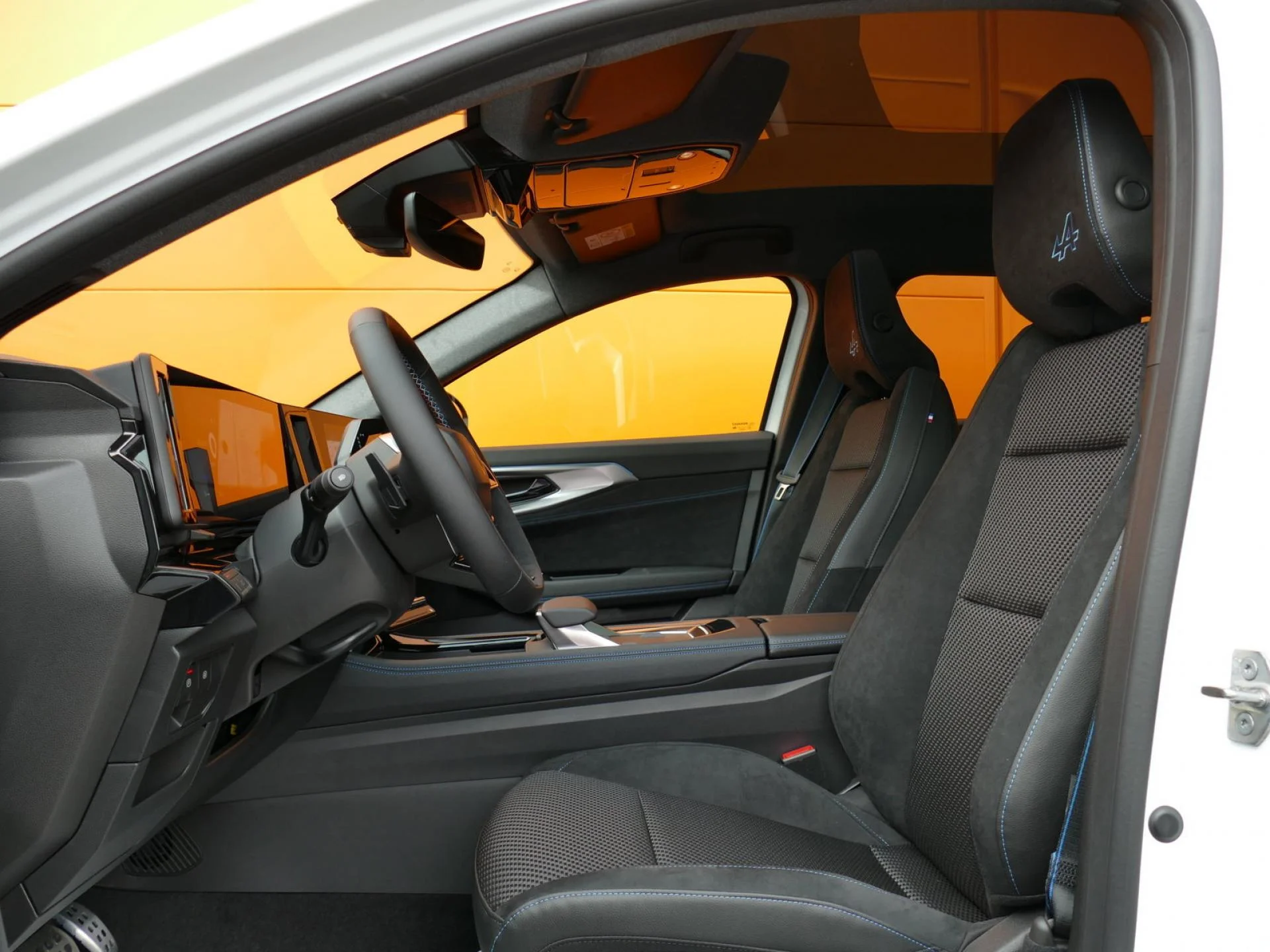 RENAULT ESPACE - Miniature 6 sur 34 - Cliquer pour voir cette photo