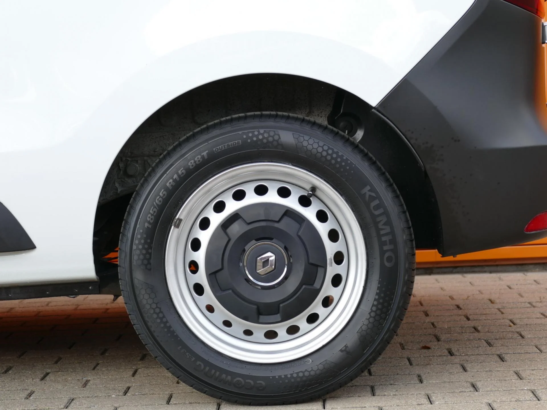 RENAULT EXPRESS - Miniature 31 sur 31 - Cliquer pour voir cette photo