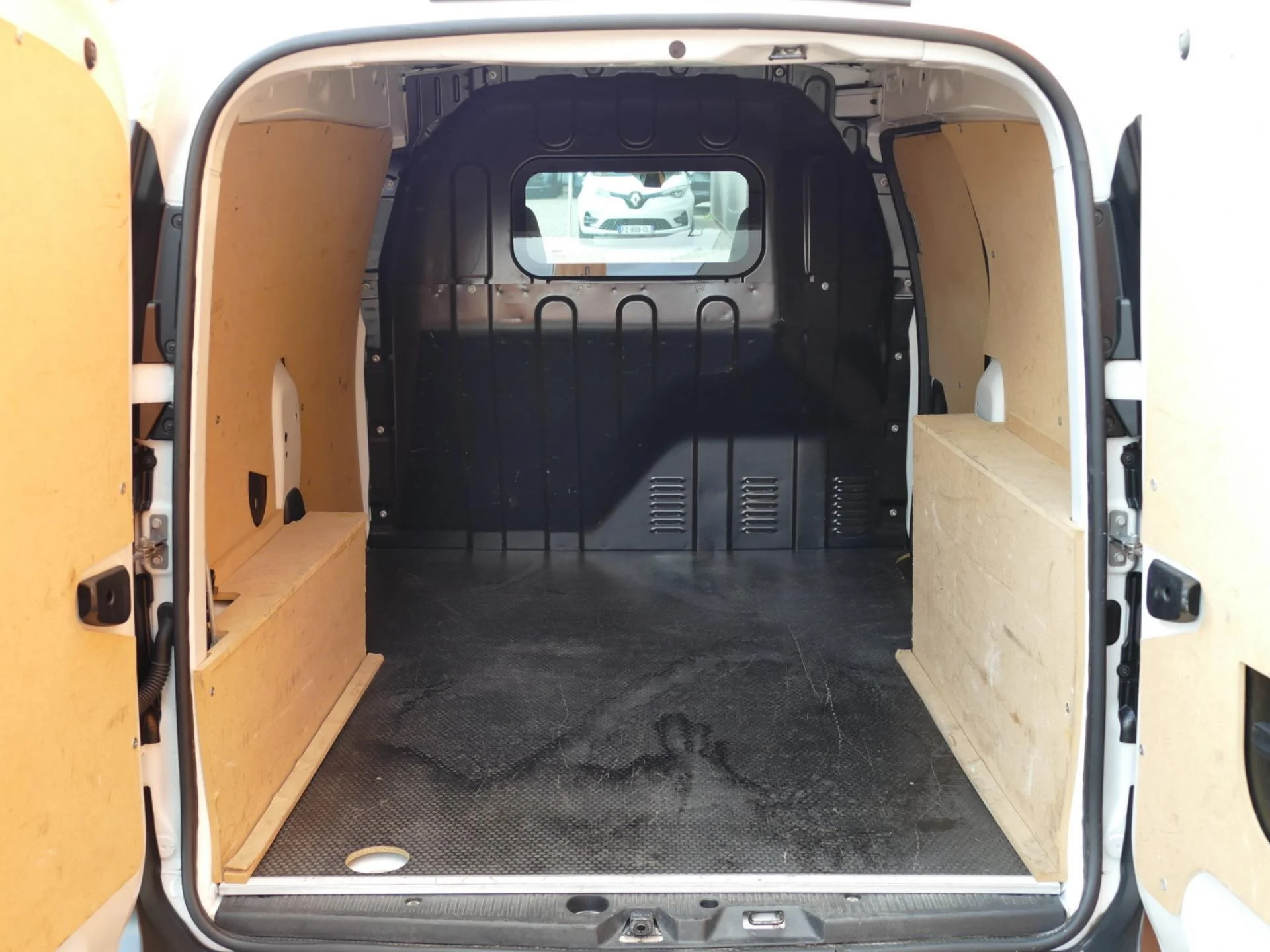 RENAULT EXPRESS - Miniature 6 sur 31 - Cliquer pour voir cette photo
