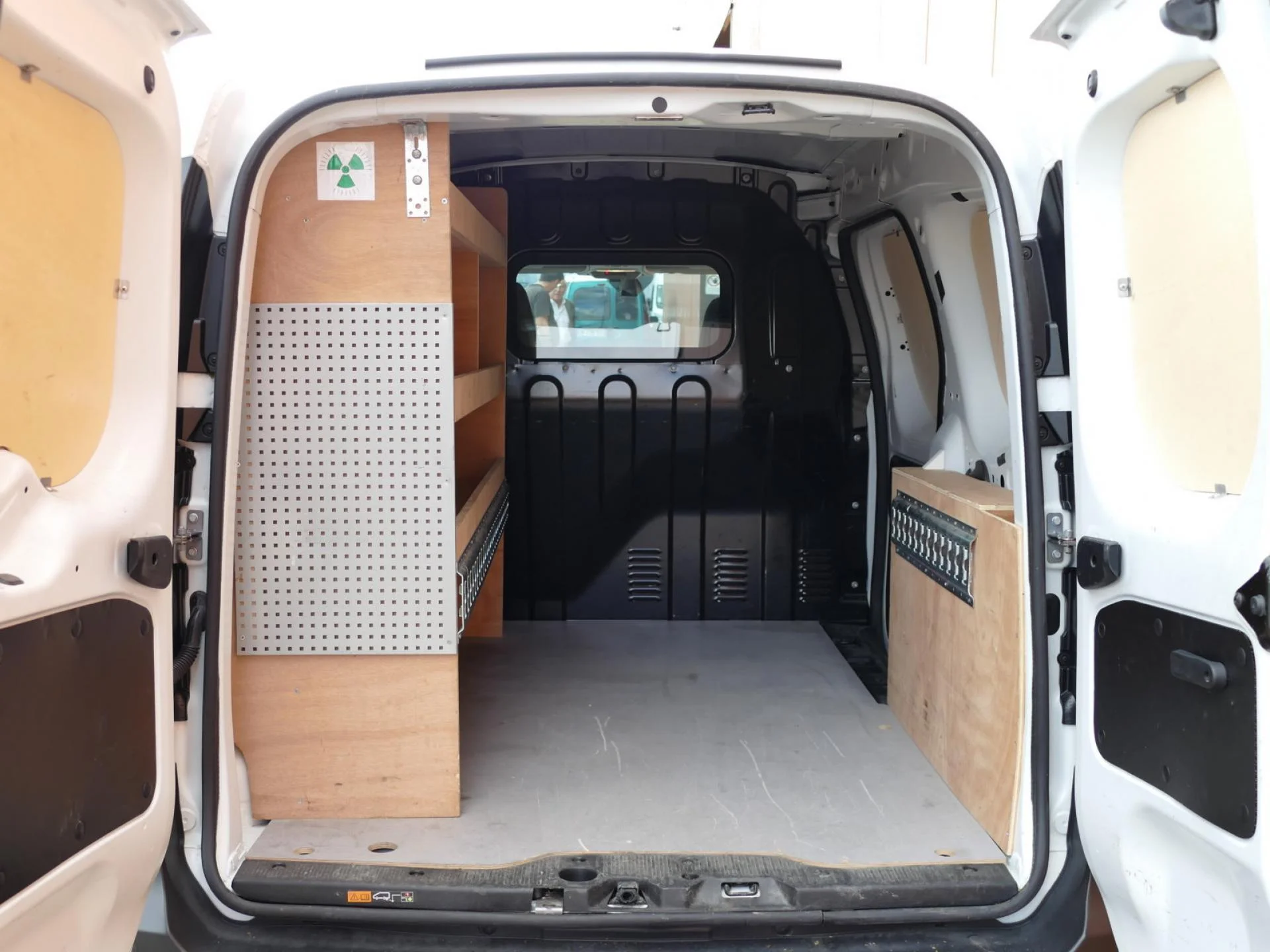 RENAULT EXPRESS - Miniature 7 sur 19 - Cliquer pour voir cette photo