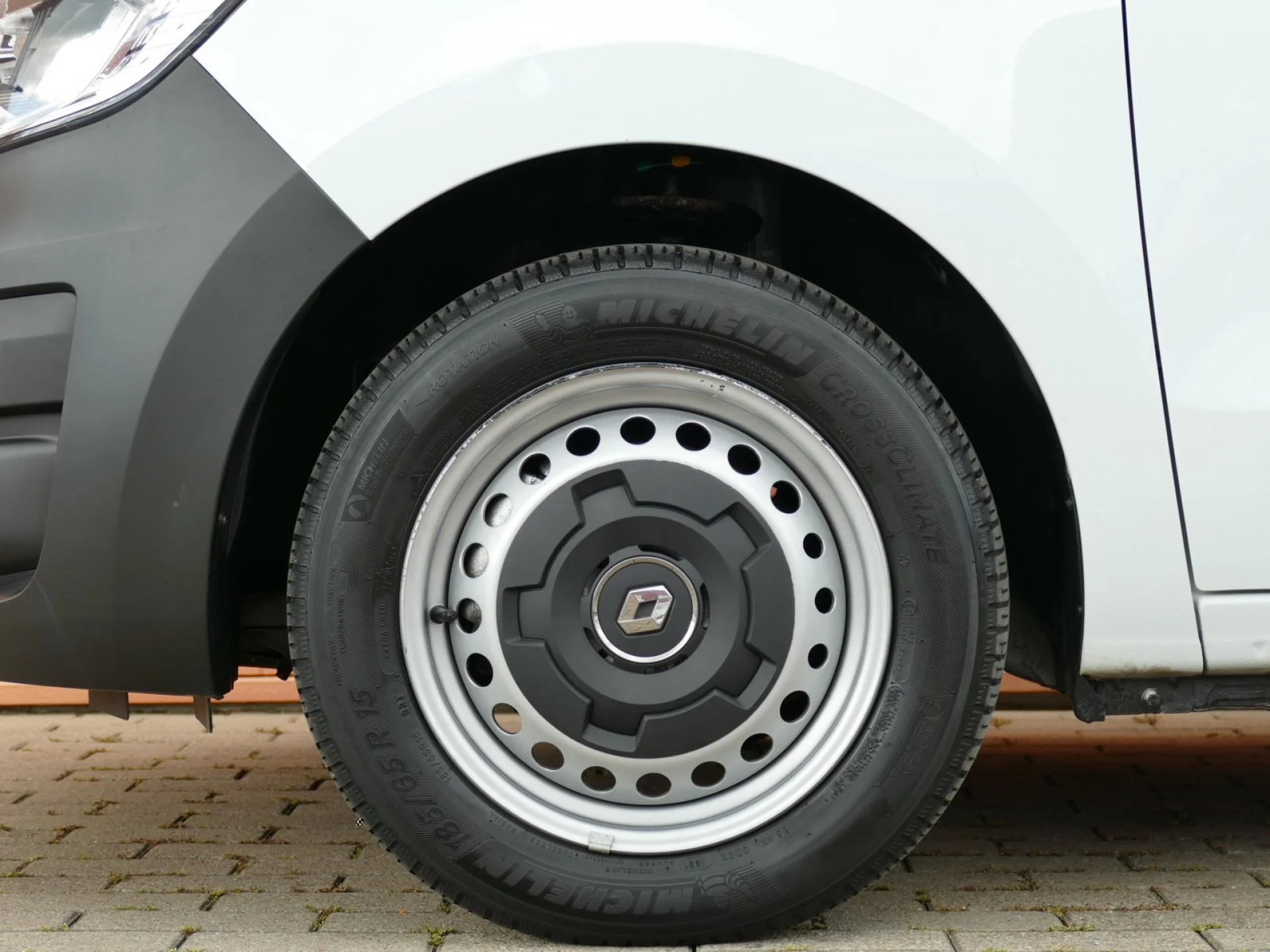 RENAULT EXPRESS - Miniature 19 sur 19 - Cliquer pour voir cette photo
