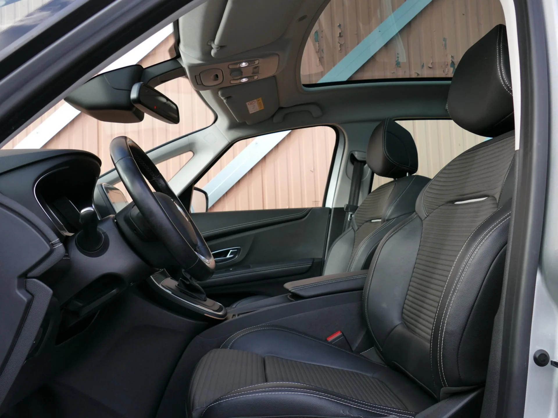 RENAULT GRAND SCENIC - Miniature 6 sur 32 - Cliquer pour voir cette photo