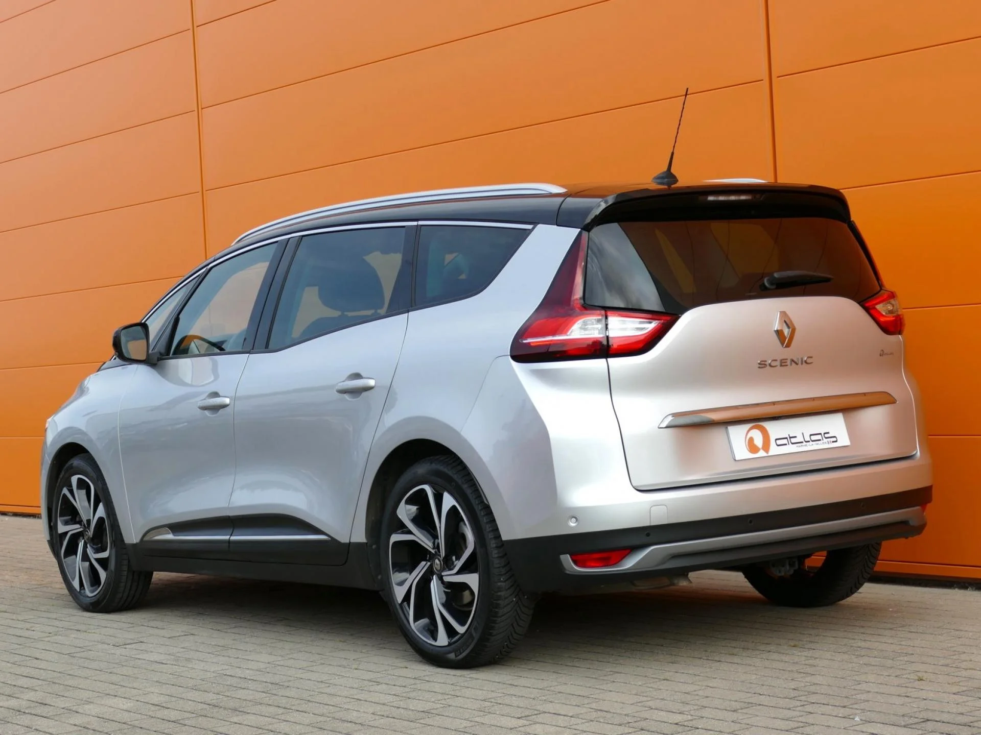 RENAULT GRAND SCENIC - Miniature 4 sur 32 - Cliquer pour voir cette photo