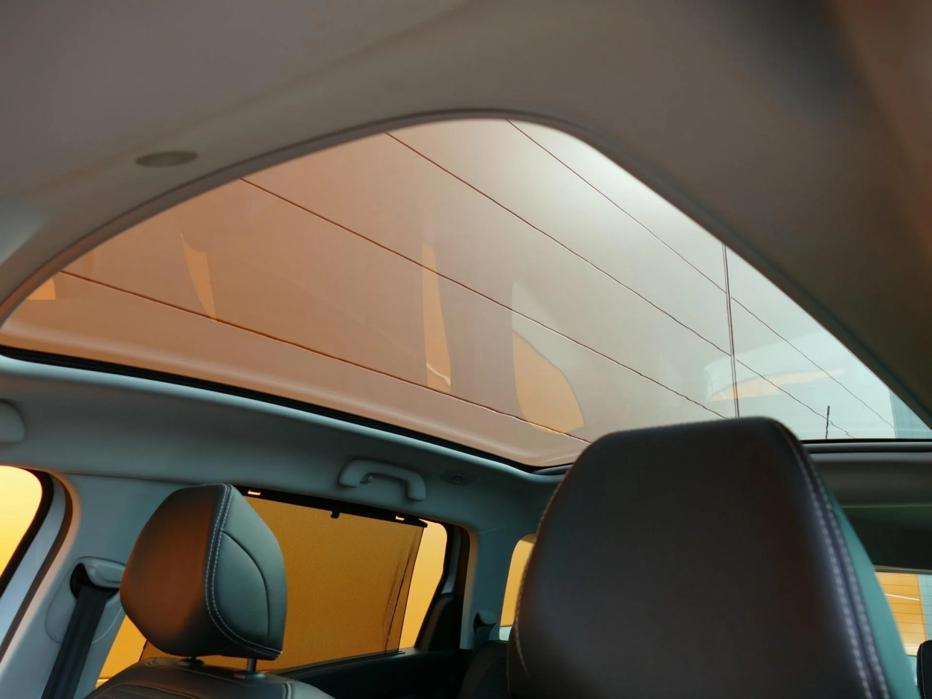 RENAULT GRAND SCENIC - Miniature 21 sur 32 - Cliquer pour voir cette photo