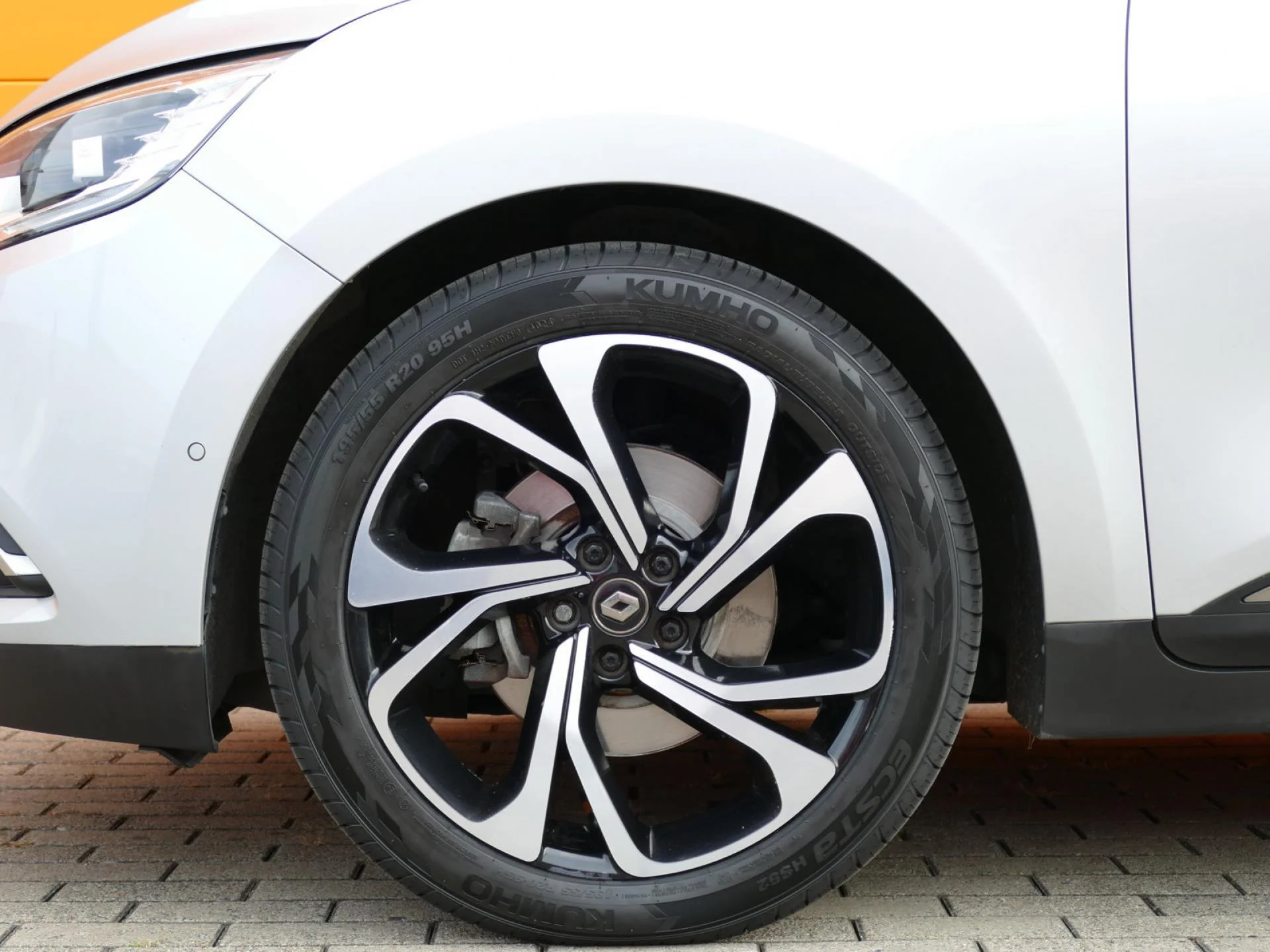 RENAULT GRAND SCENIC - Miniature 30 sur 32 - Cliquer pour voir cette photo