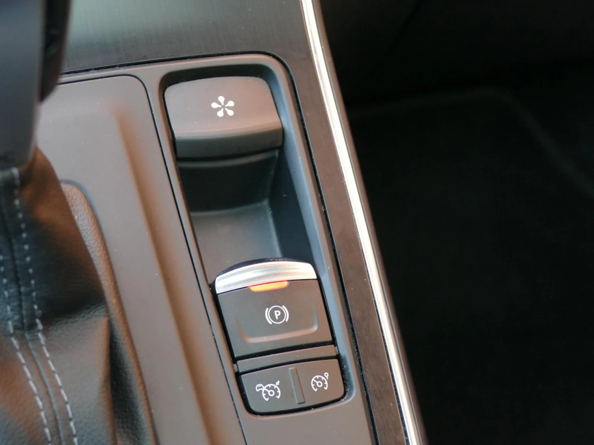 RENAULT GRAND SCENIC - Miniature 19 sur 32 - Cliquer pour voir cette photo