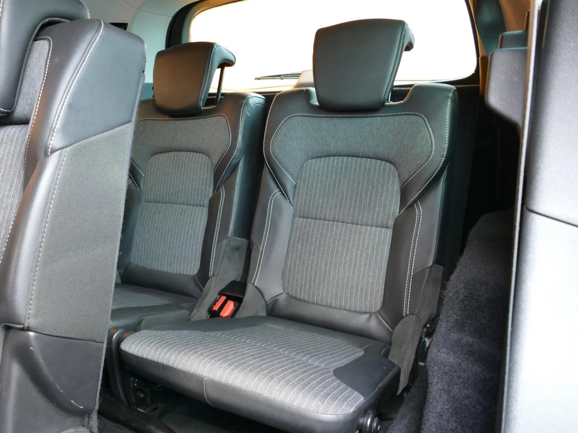 RENAULT GRAND SCENIC - Miniature 8 sur 32 - Cliquer pour voir cette photo