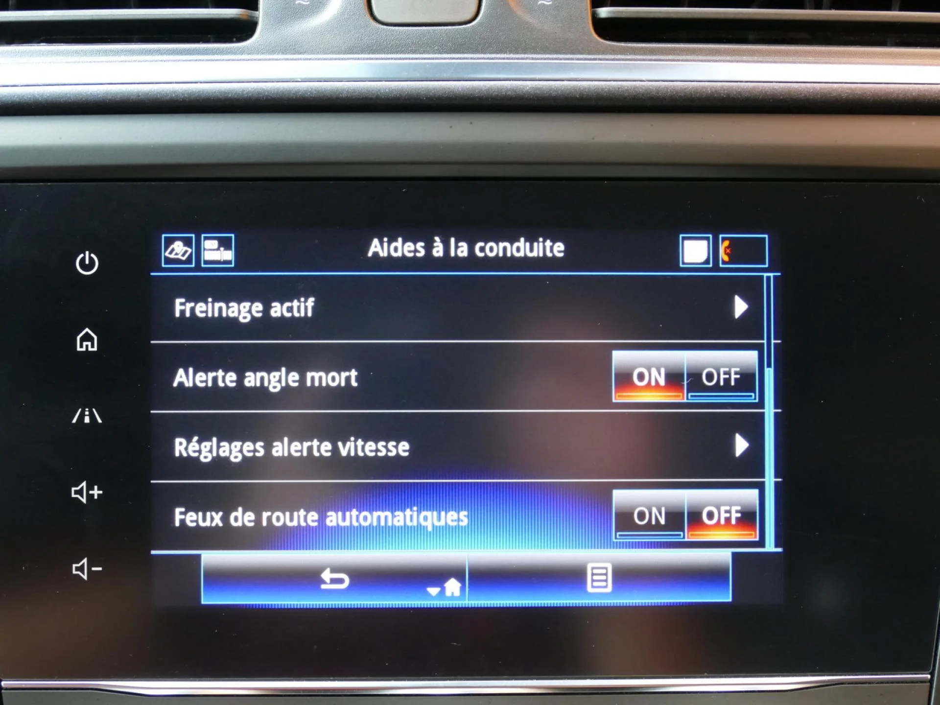 RENAULT KADJAR - Miniature 12 sur 35 - Cliquer pour voir cette photo
