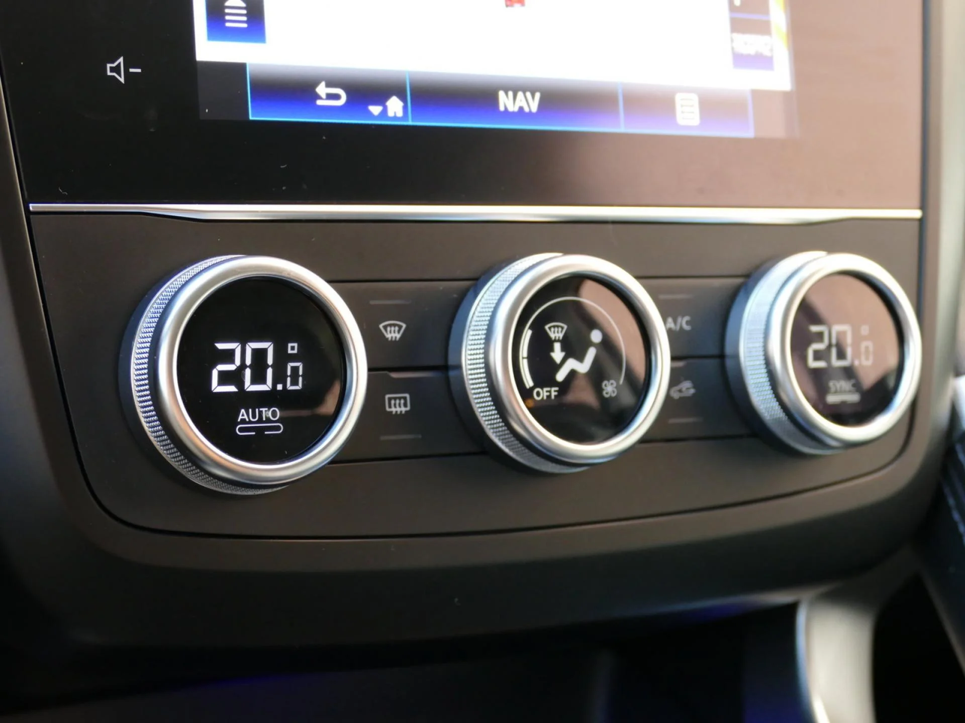 RENAULT KADJAR - Miniature 14 sur 35 - Cliquer pour voir cette photo