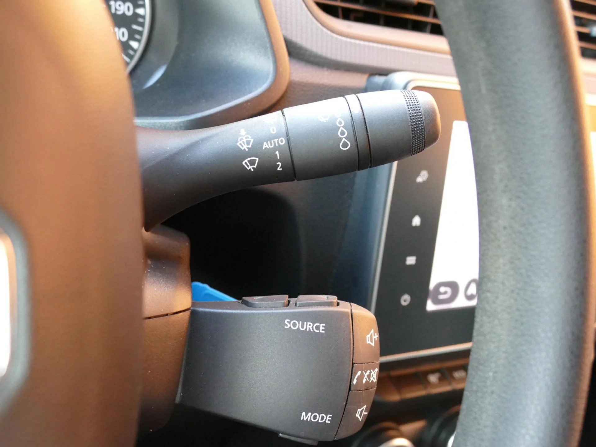 RENAULT KANGOO EXPRESS - Miniature 22 sur 31 - Cliquer pour voir cette photo