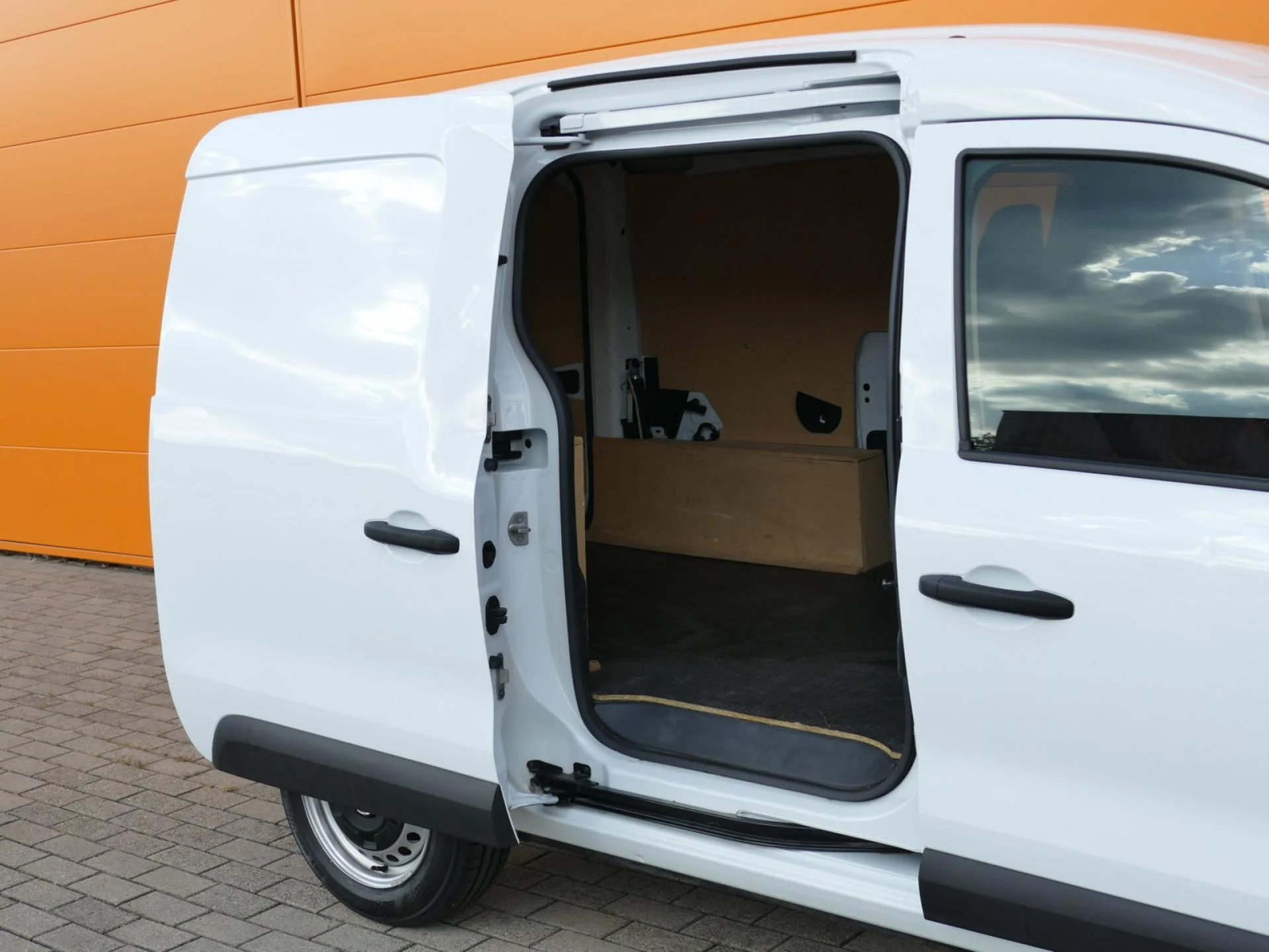 RENAULT KANGOO EXPRESS - Miniature 7 sur 31 - Cliquer pour voir cette photo