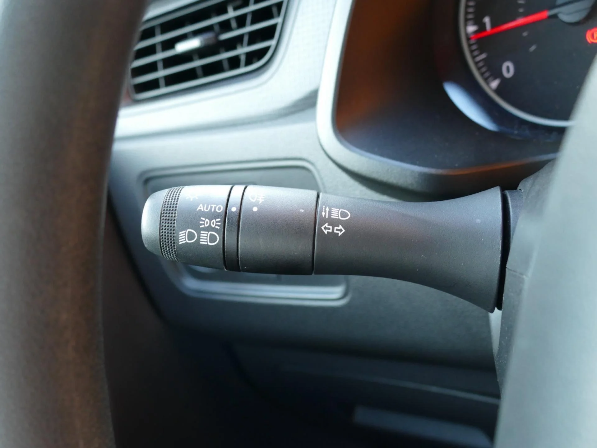 RENAULT KANGOO EXPRESS - Miniature 21 sur 31 - Cliquer pour voir cette photo