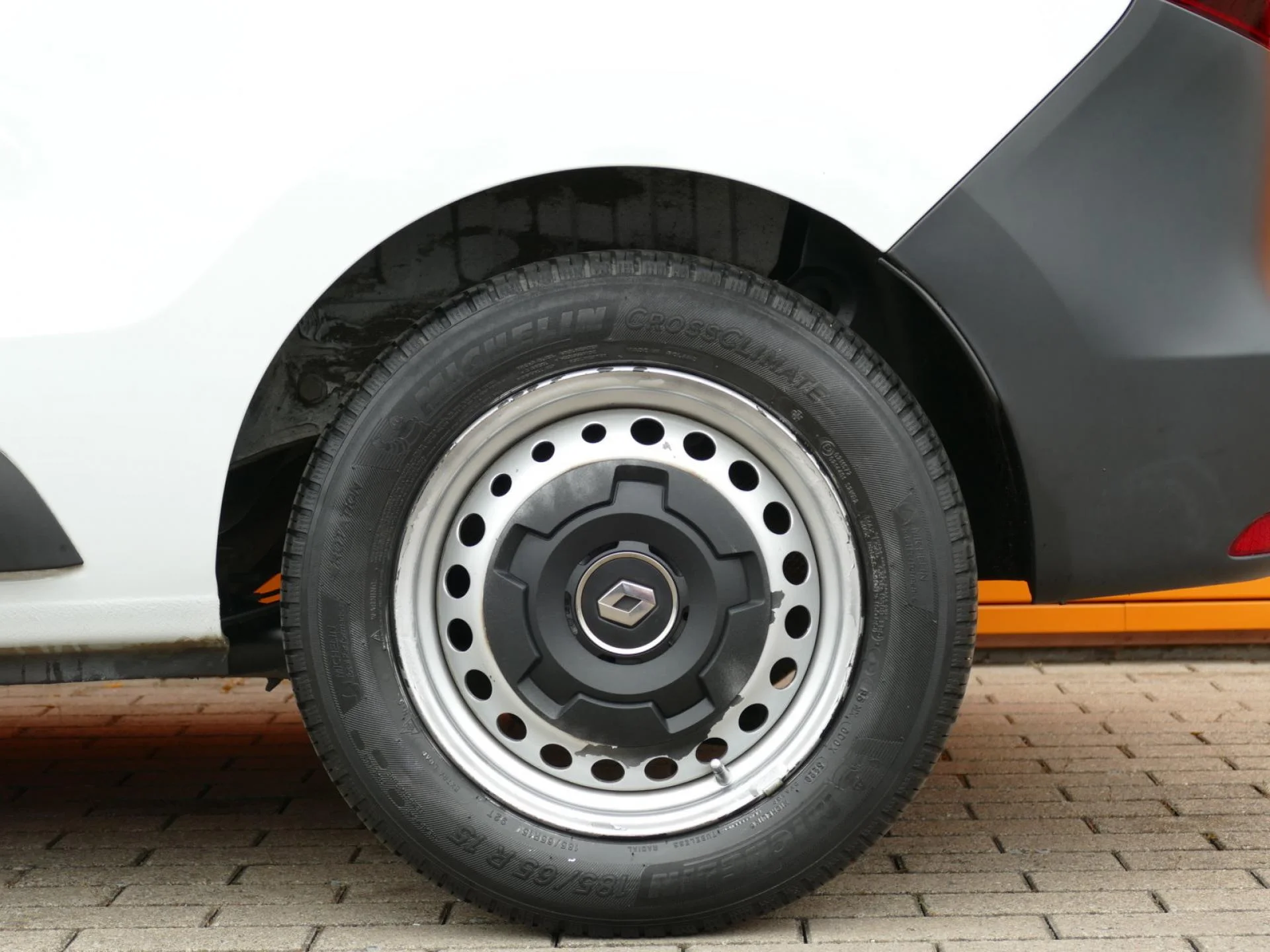 RENAULT KANGOO EXPRESS - Miniature 29 sur 31 - Cliquer pour voir cette photo
