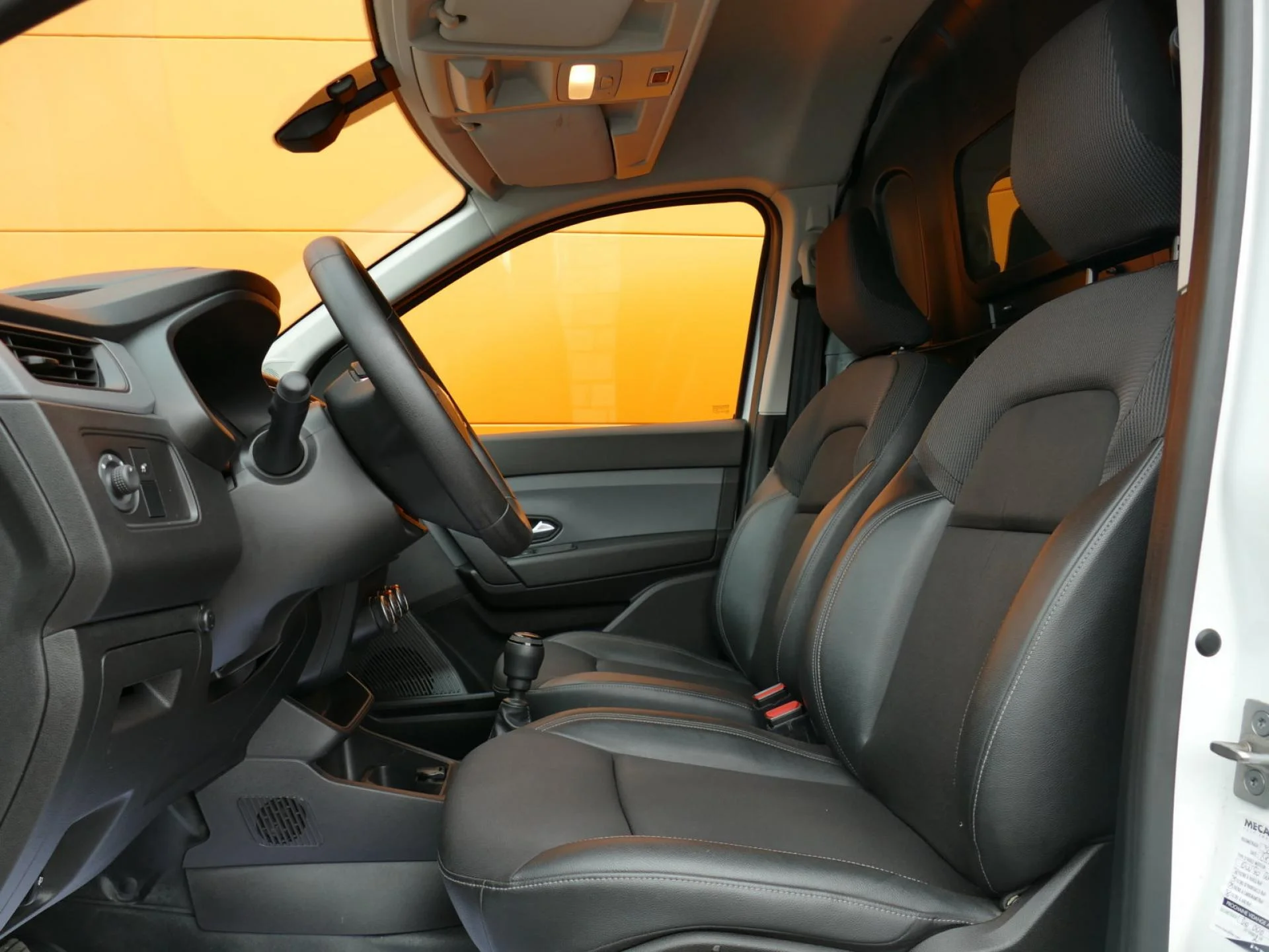 RENAULT KANGOO EXPRESS - Miniature 7 sur 31 - Cliquer pour voir cette photo