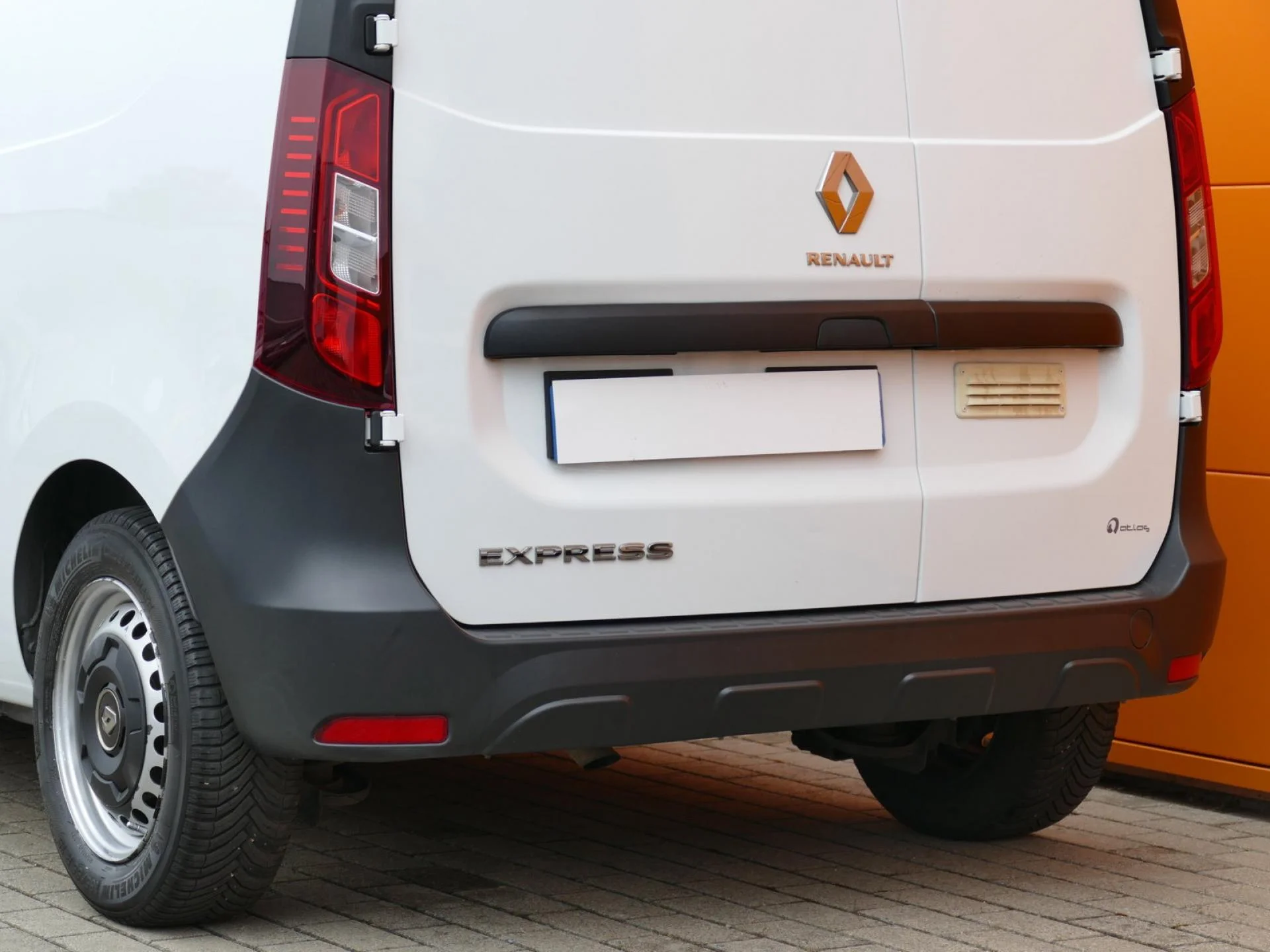 RENAULT KANGOO EXPRESS - Miniature 27 sur 31 - Cliquer pour voir cette photo